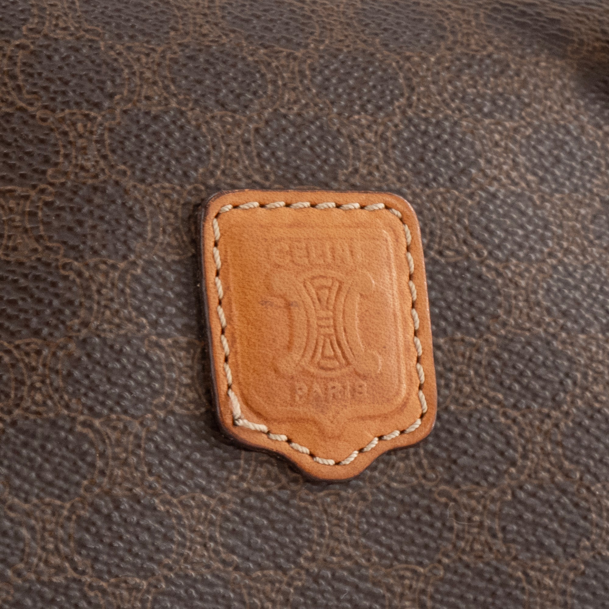 CELINE - Sac à main Papillon Celine en toile monogrammée vintage