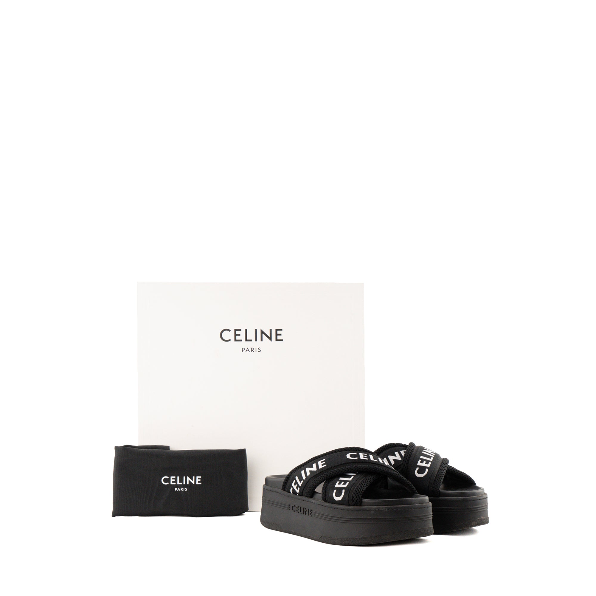 CELINE - Sandales Celine en toile noire (T39)
