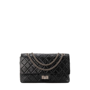 CHANEL - Sac à bandoulière 2.55 Jumbo Chanel en cuir froissé noir