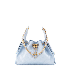 CHANEL - Sac à épaule Chanel 25 small en cuir bleu light blue