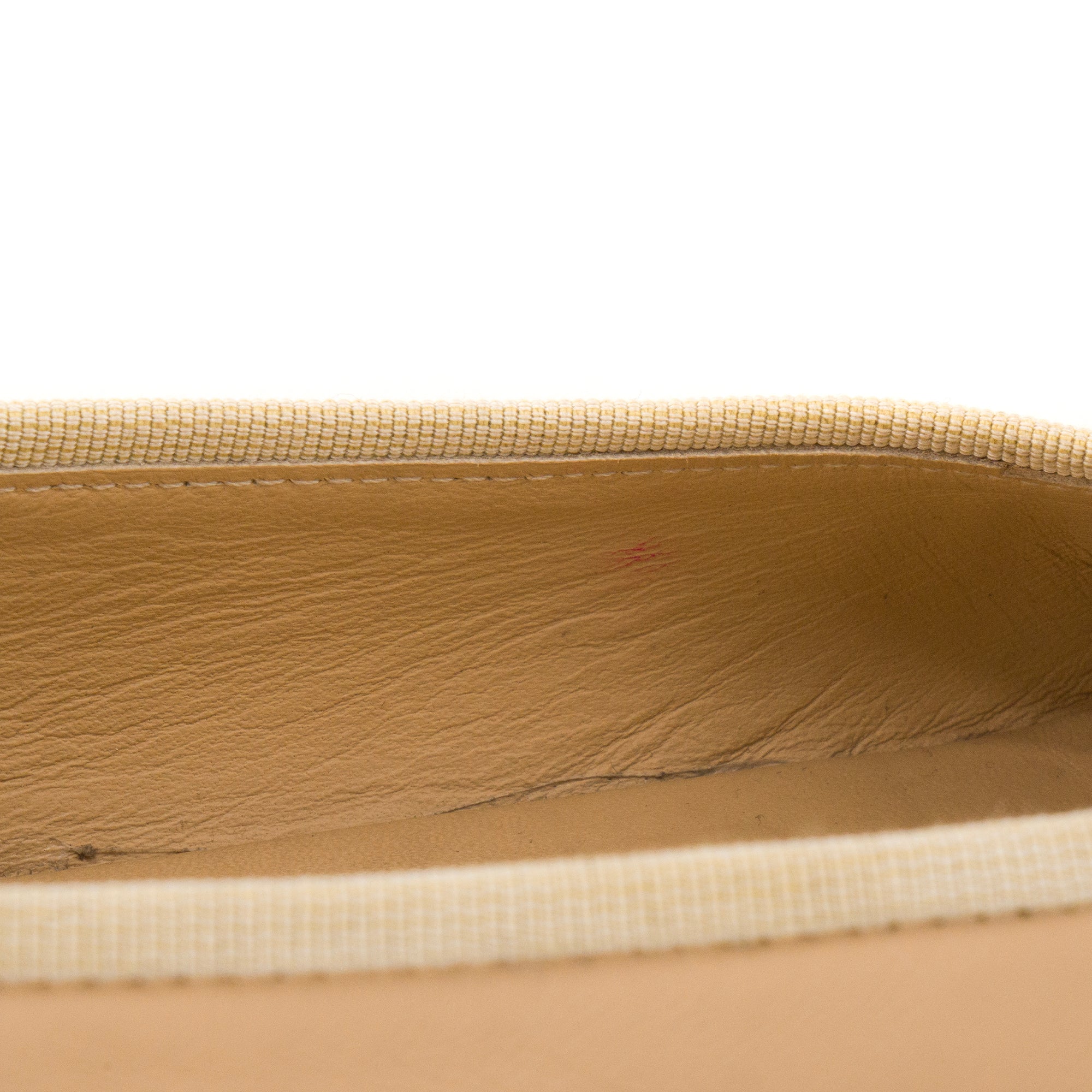 CHANEL - Ballerines Cambon Chanel en cuir lisse beige et noir (T41)