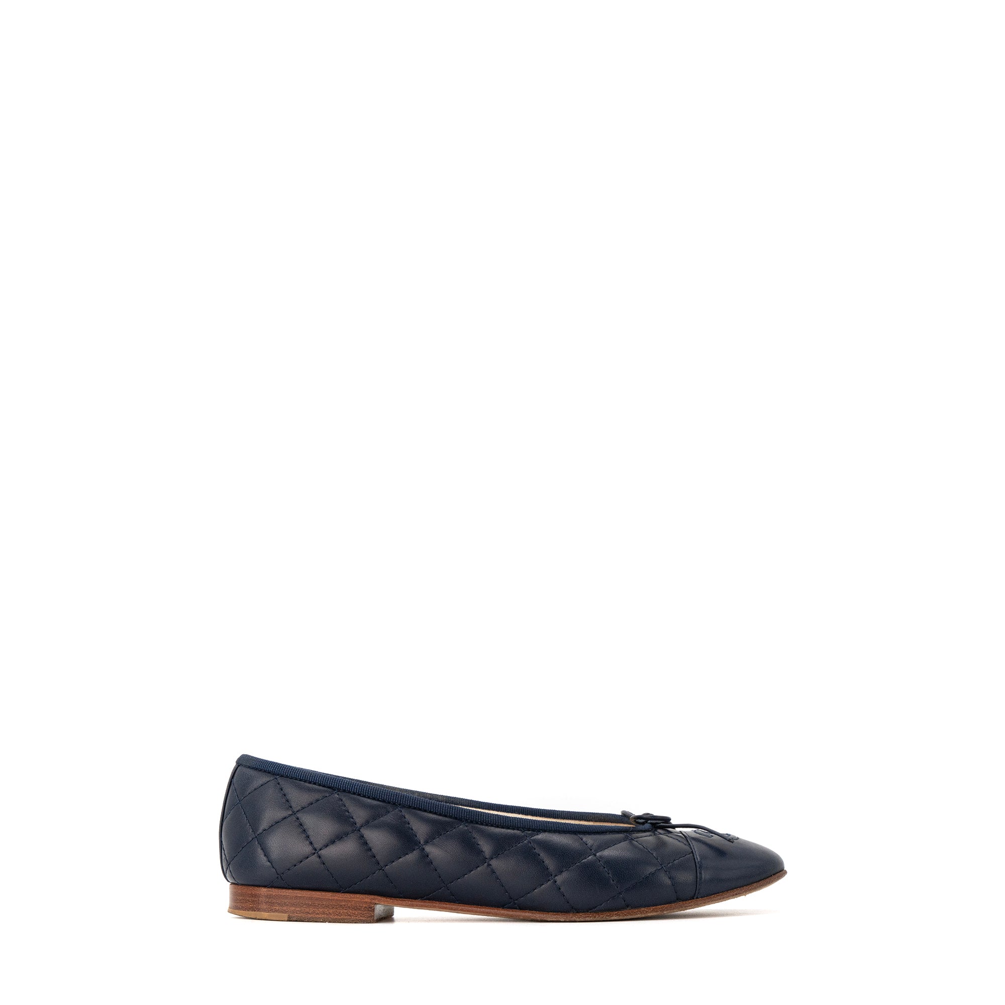 CHANEL - Ballerines Chanel matelassées en cuir bleu marine (T37)