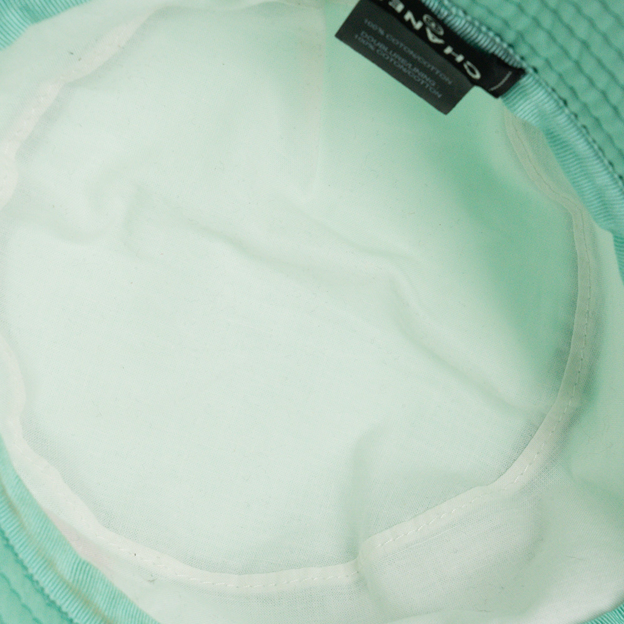 CHANEL - Bob CC Chanel en coton vert d'eau (M)
