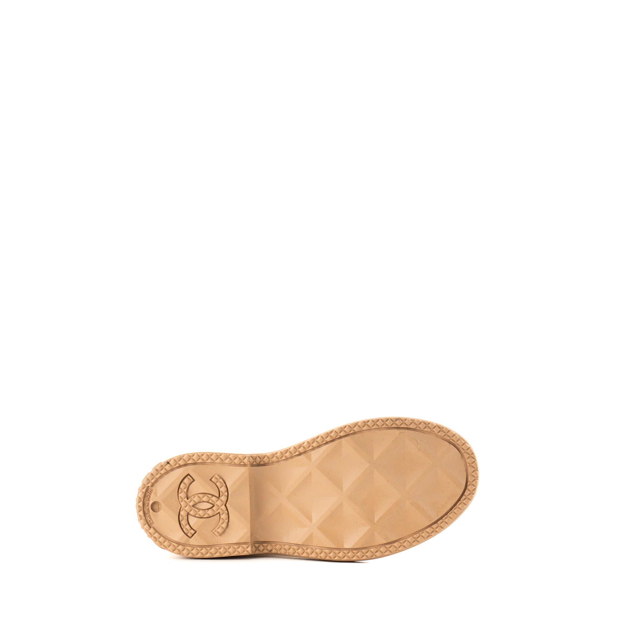 CHANEL - Bottes de pluie Chanel en caoutchouc beige (T36)