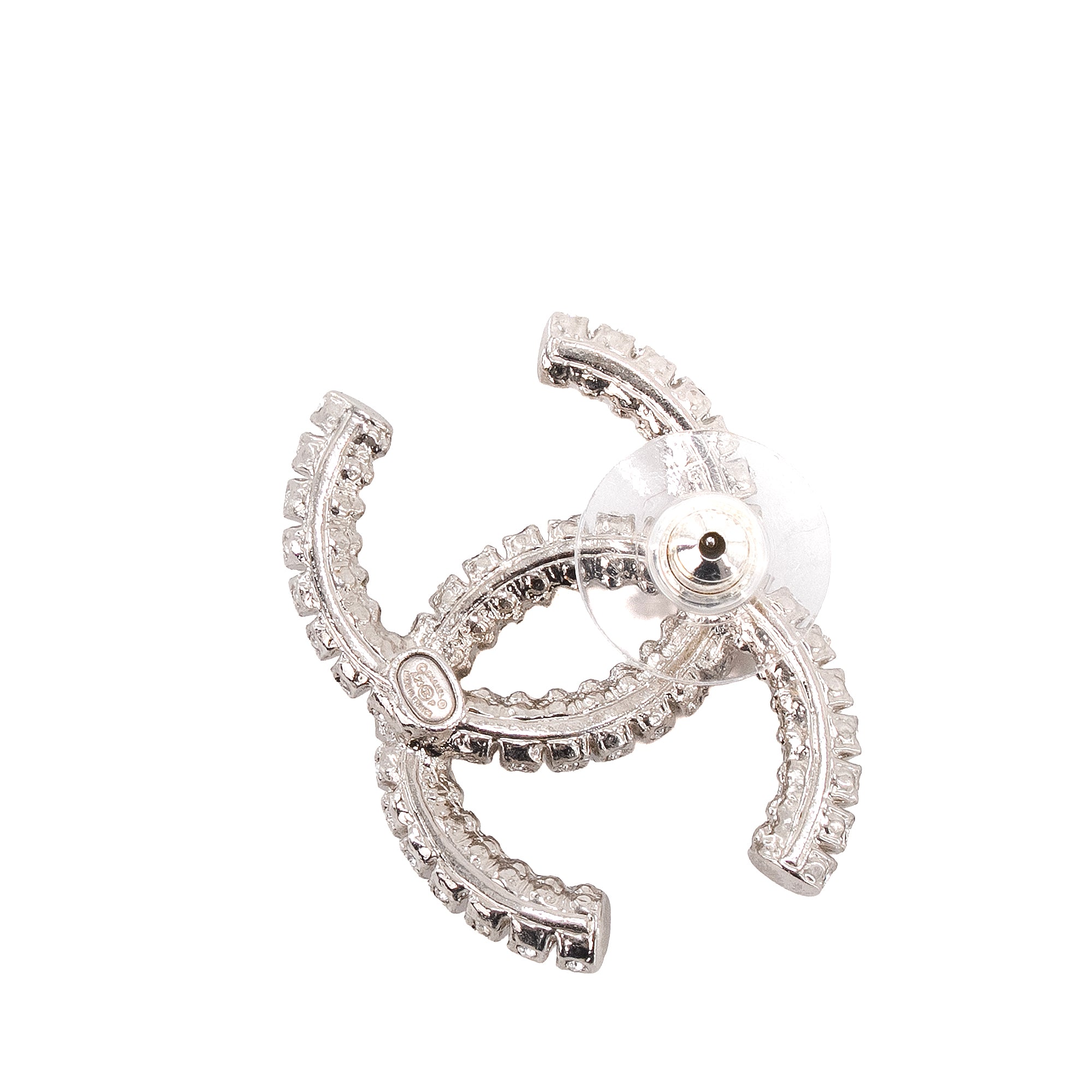 CHANEL - Boucles d'oreilles CC Chanel en métal argenté