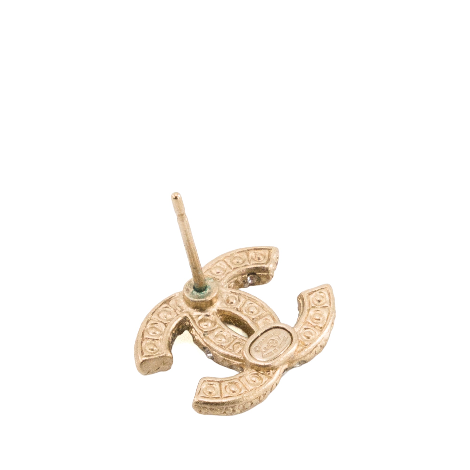 CHANEL - Boucles d'oreilles CC Chanel en métal champagne et perles