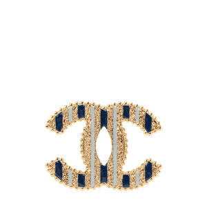 CHANEL - Broche CC Chanel en métal doré et émail bleu