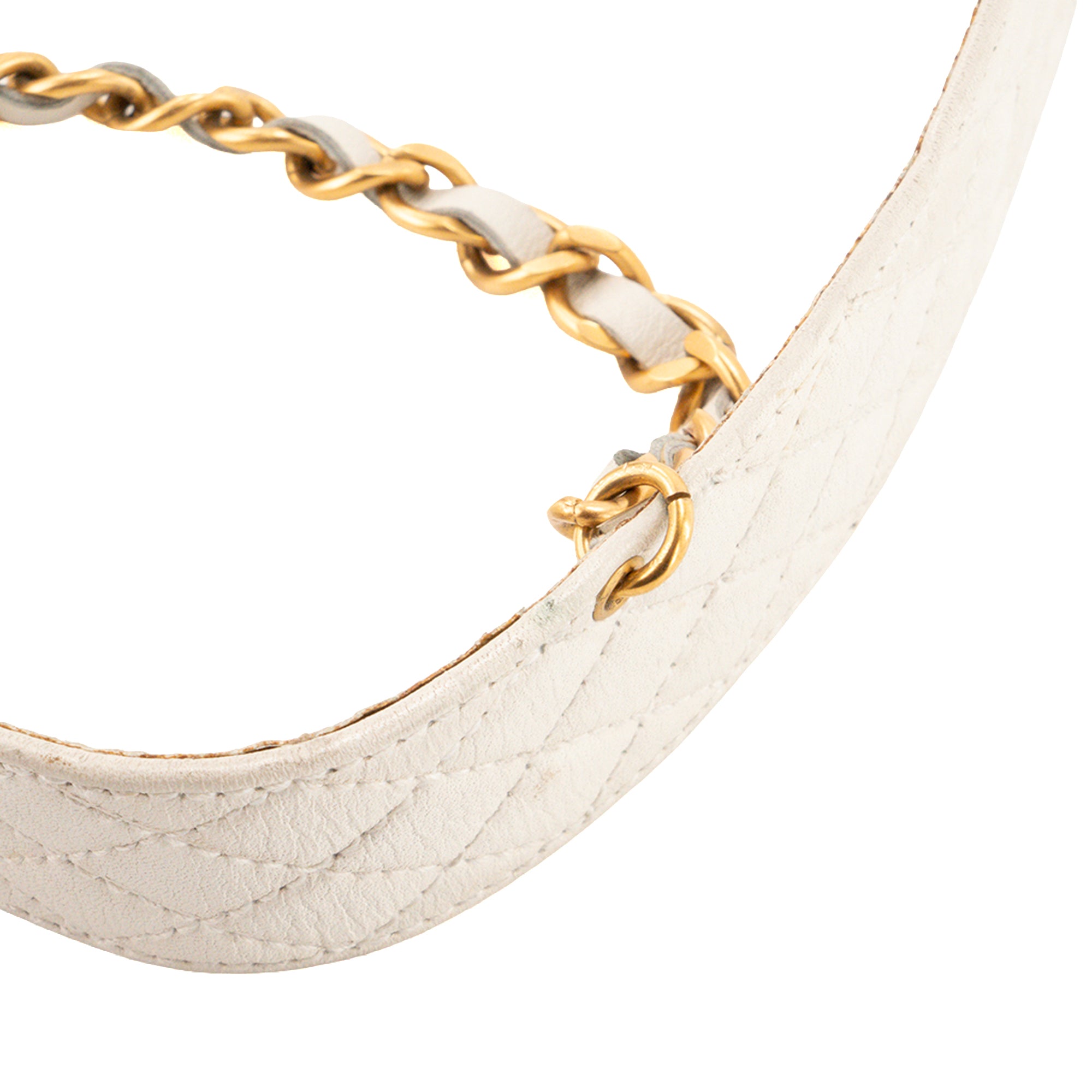 CHANEL - Ceinture CC Chanel en cuir matelassée en cuir blanc vintage (T65)