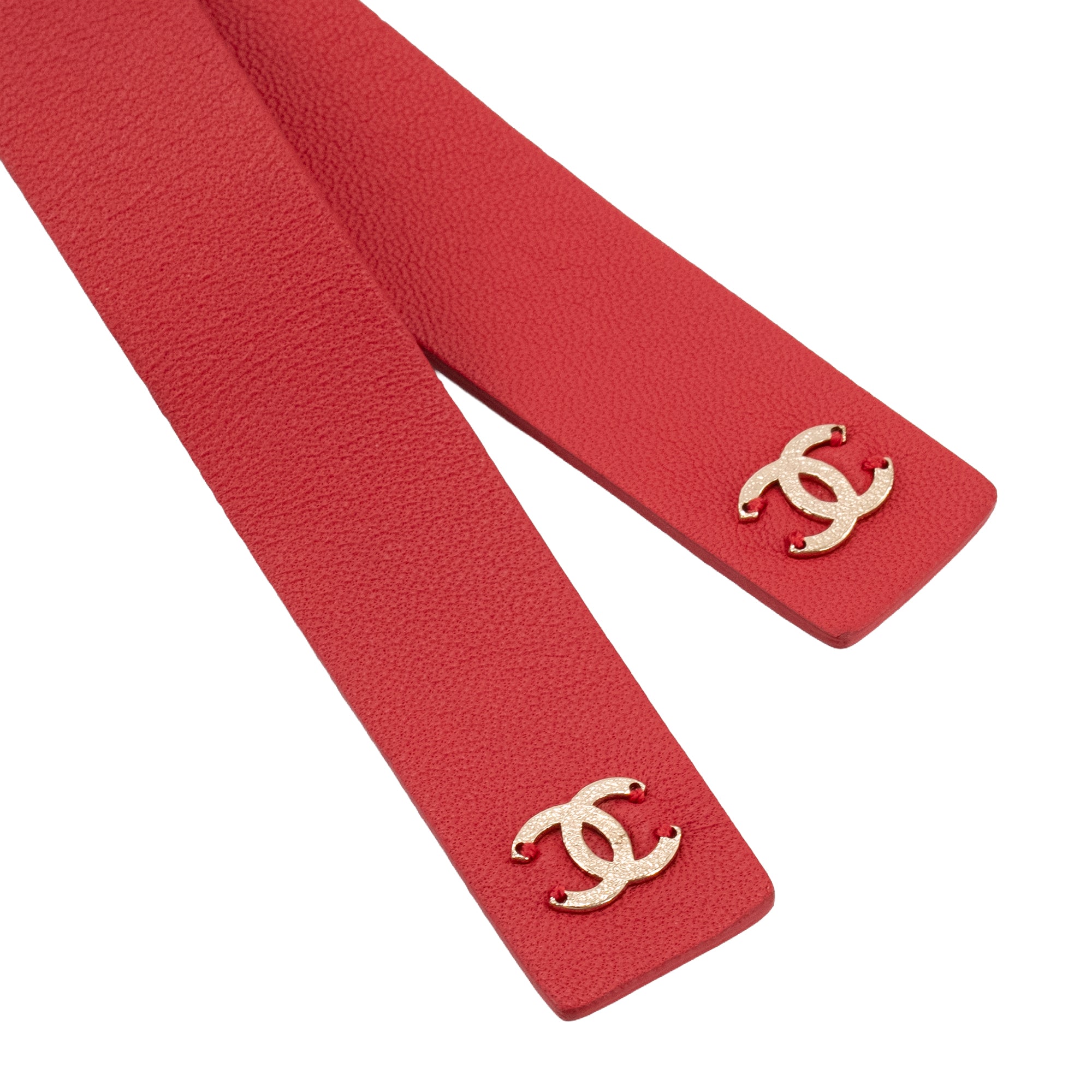 CHANEL - Ceinture Chaîne entrelacée à nouer Chanel en cuir rose