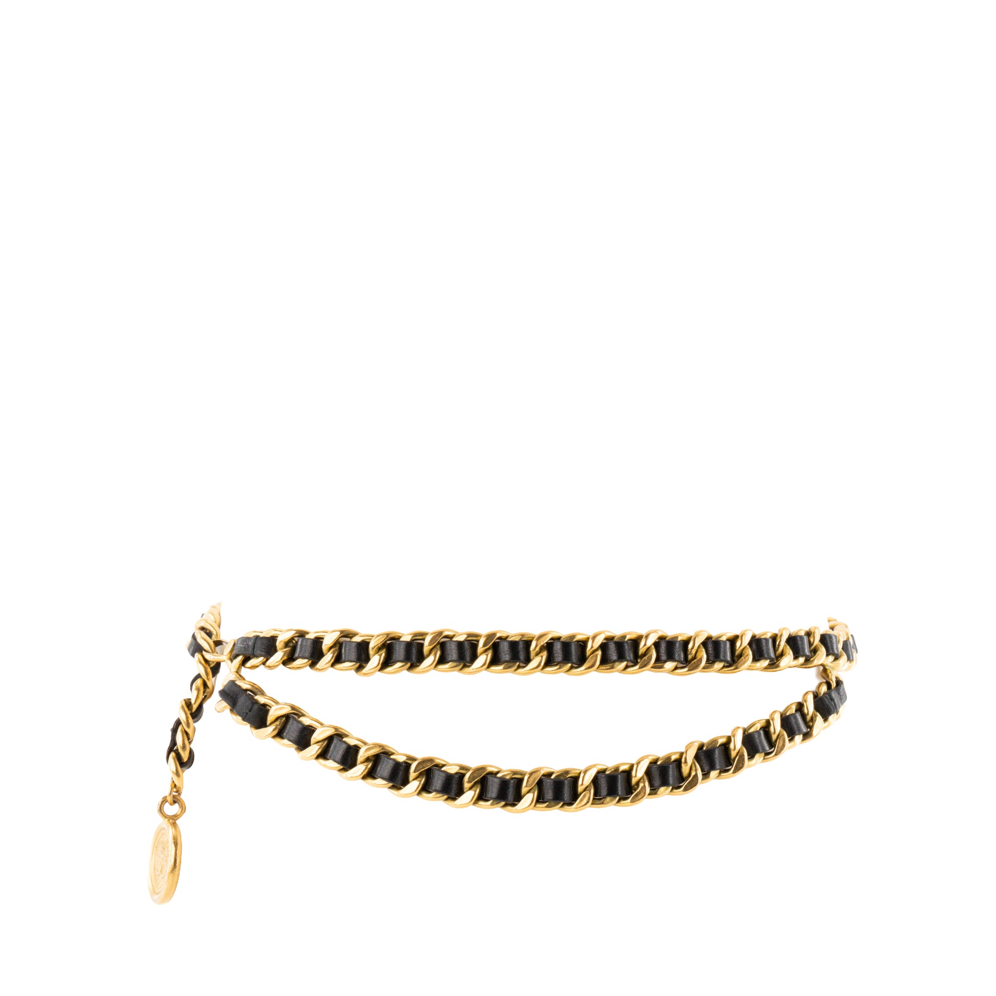 CHANEL - Ceinture Médaillon Chanel en chaîne dorée et cuir lisse noir vintage