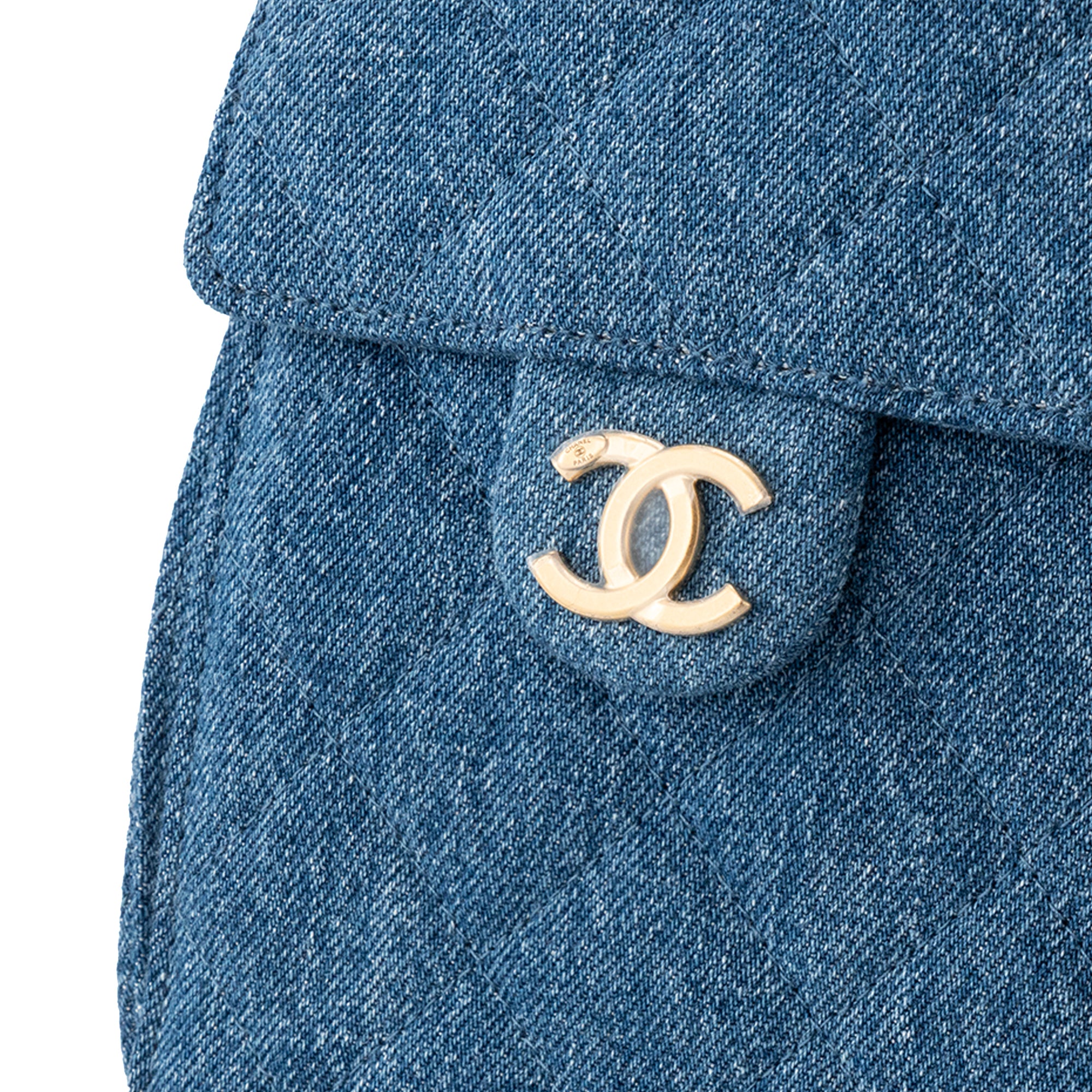 CHANEL - Sac à épaule Chanel 25 small en denim bleu