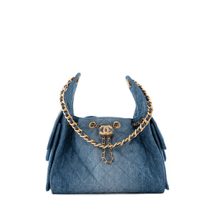 CHANEL - Sac à épaule Chanel 25 small en denim bleu