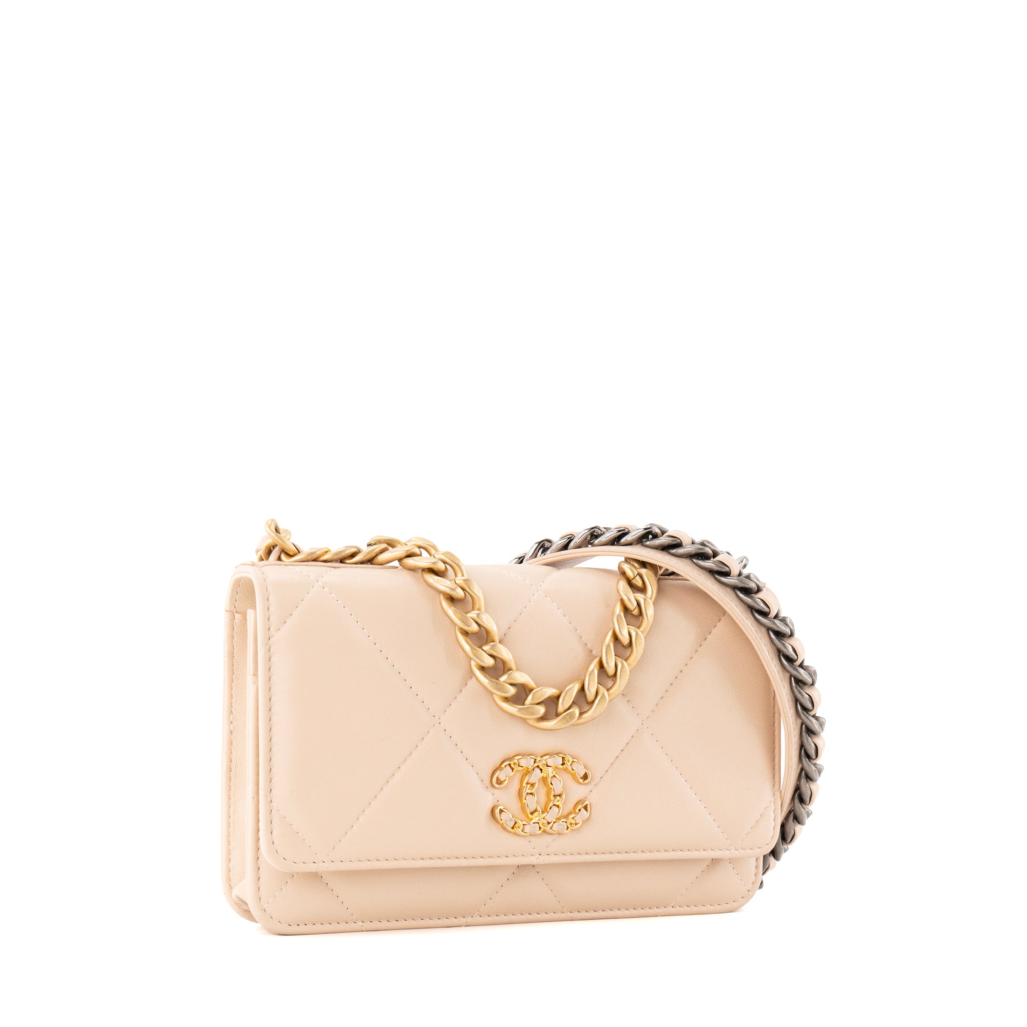 CHANEL - Sac à bandoulière Wallet On Chain 19 Chanel en cuir lisse beige