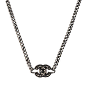CHANEL - Collier Logo Chanel en métal noir