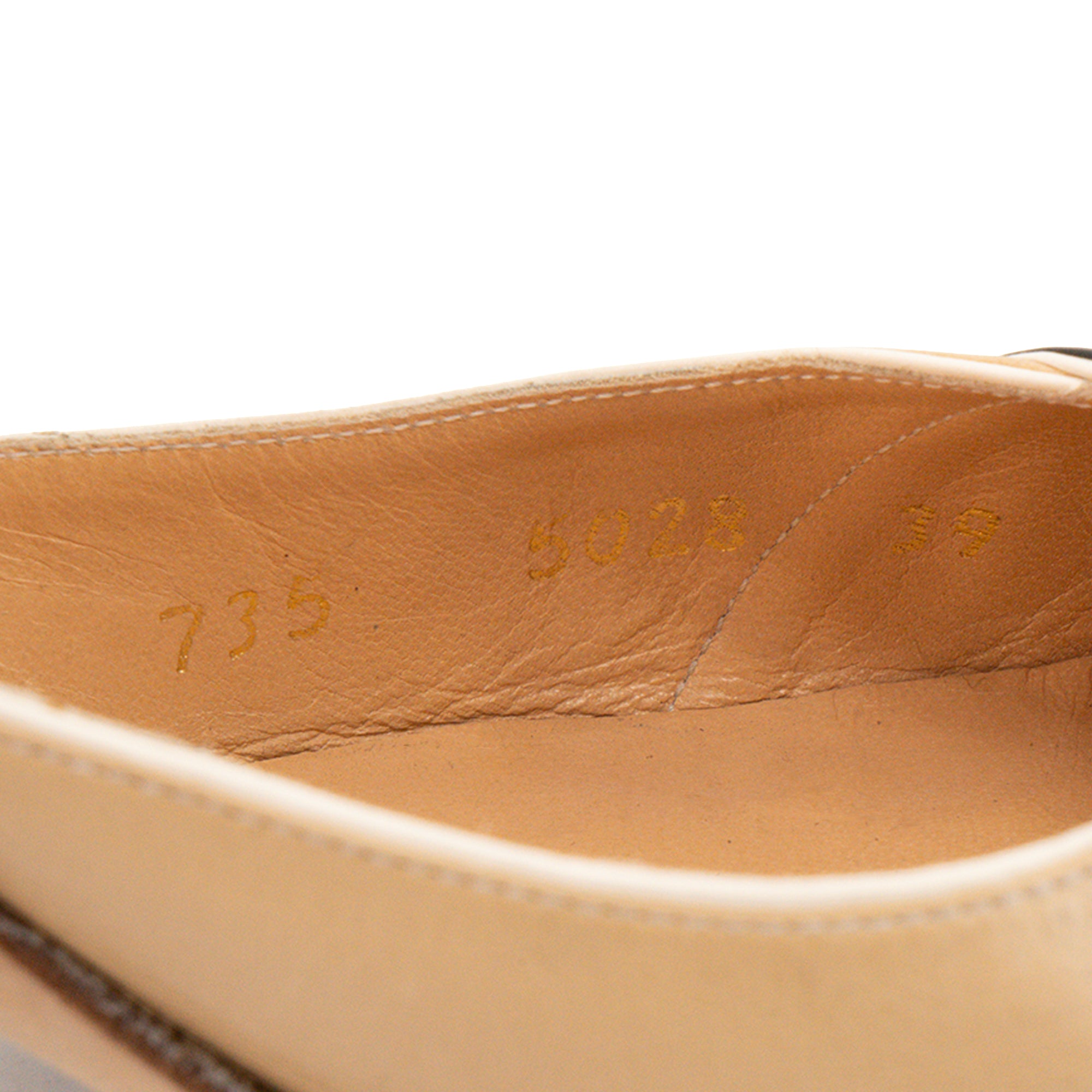 CHANEL - Escarpins Chanel en cuir lisse beige et noir (T39)