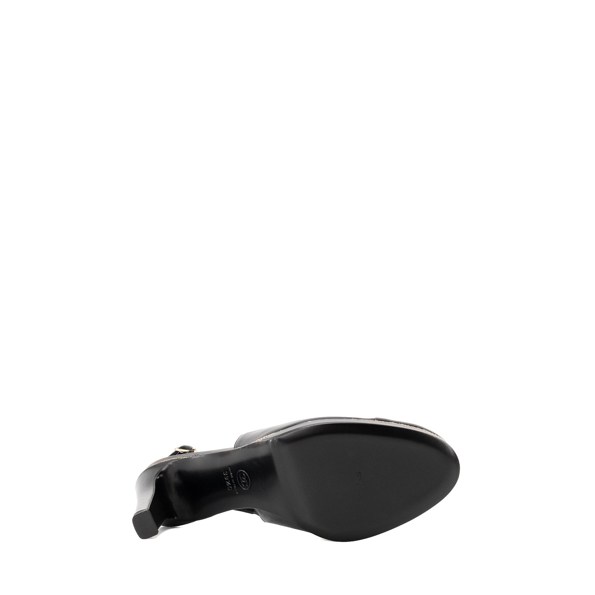 CHANEL - Escarpins Slingback Chanel en cuir lisse noir (T39,5)