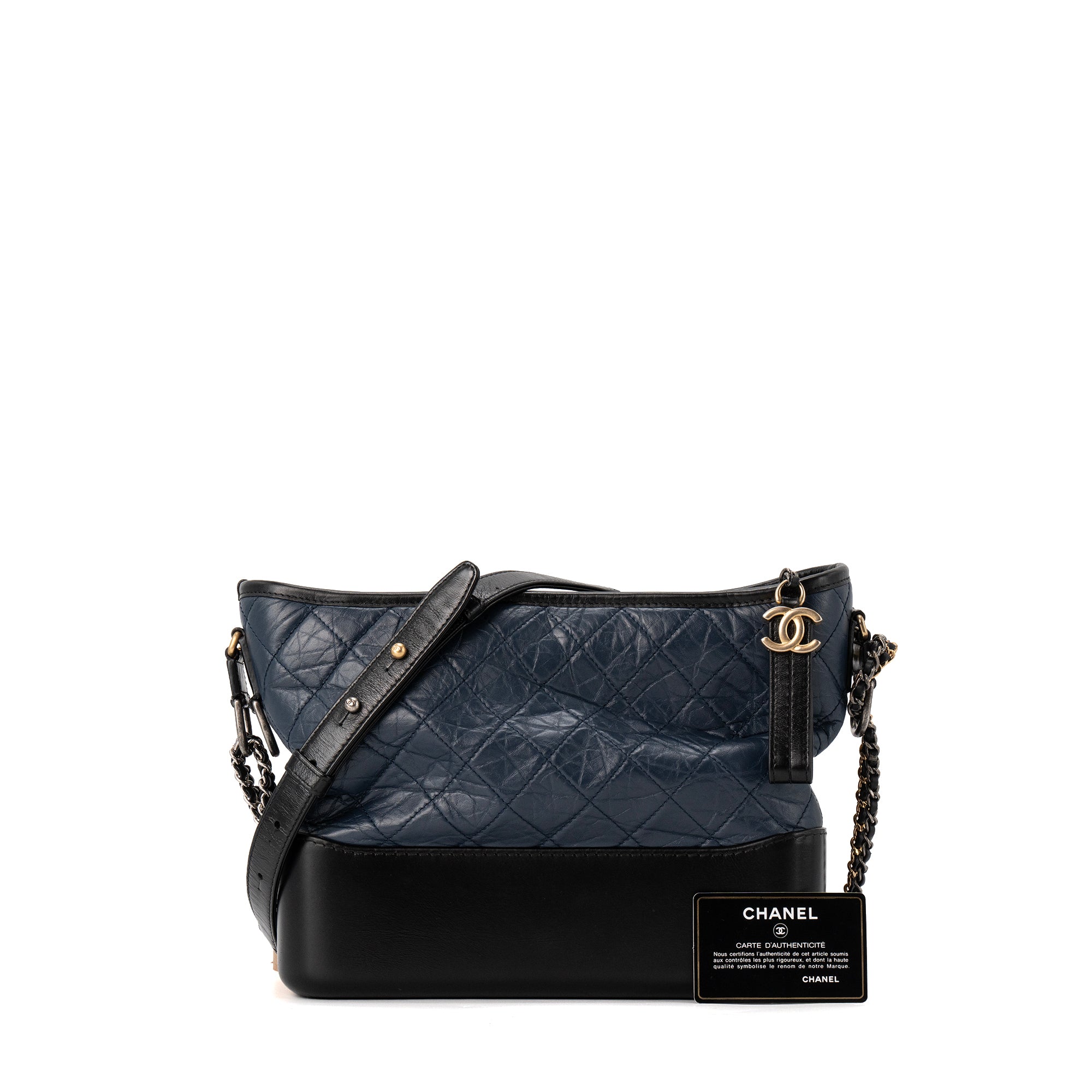 CHANEL - Sac à bandoulière Gabrielle Chanel en cuir froissé bleu marine et noir