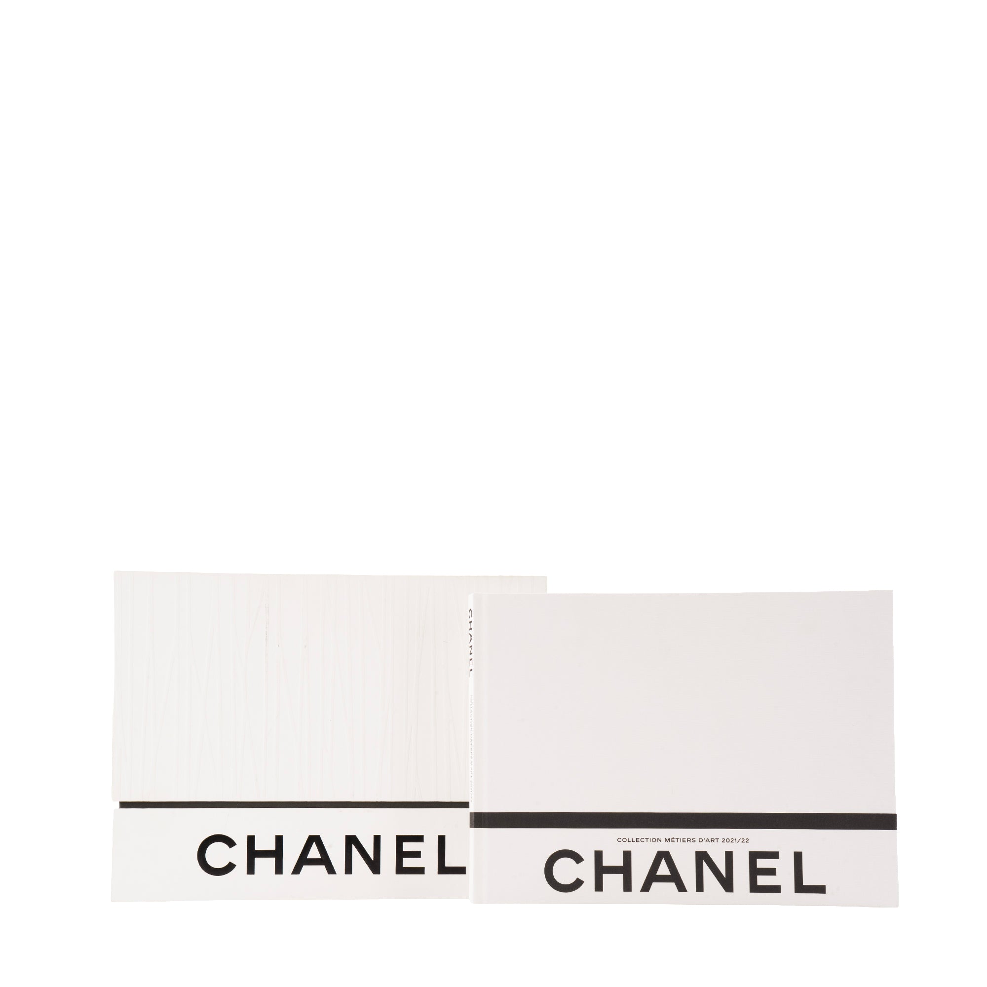 CHANEL - Livre collection métiers d’art 2021/22 Chanel