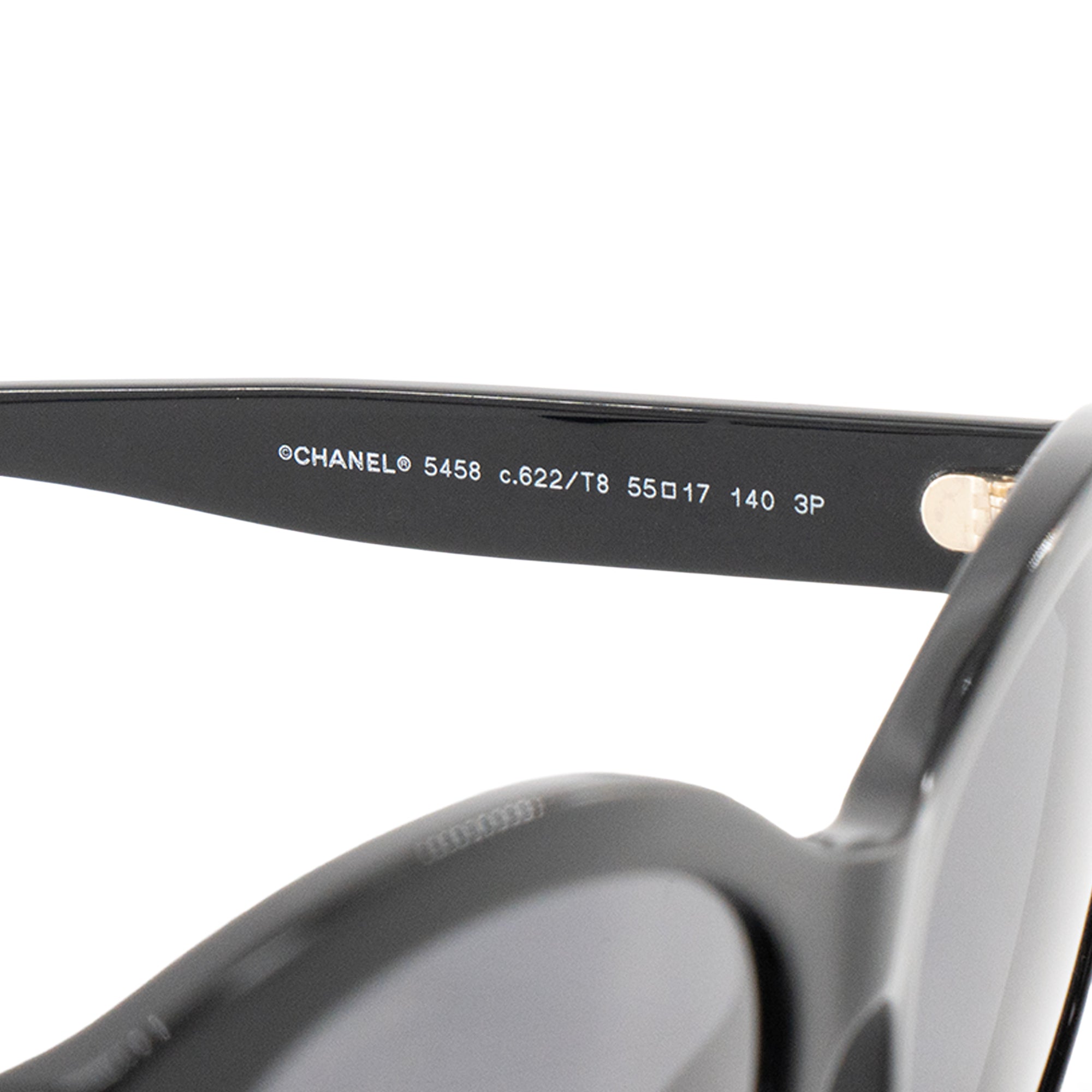 CHANEL - Lunettes de soleil CHANEL en acétate noir