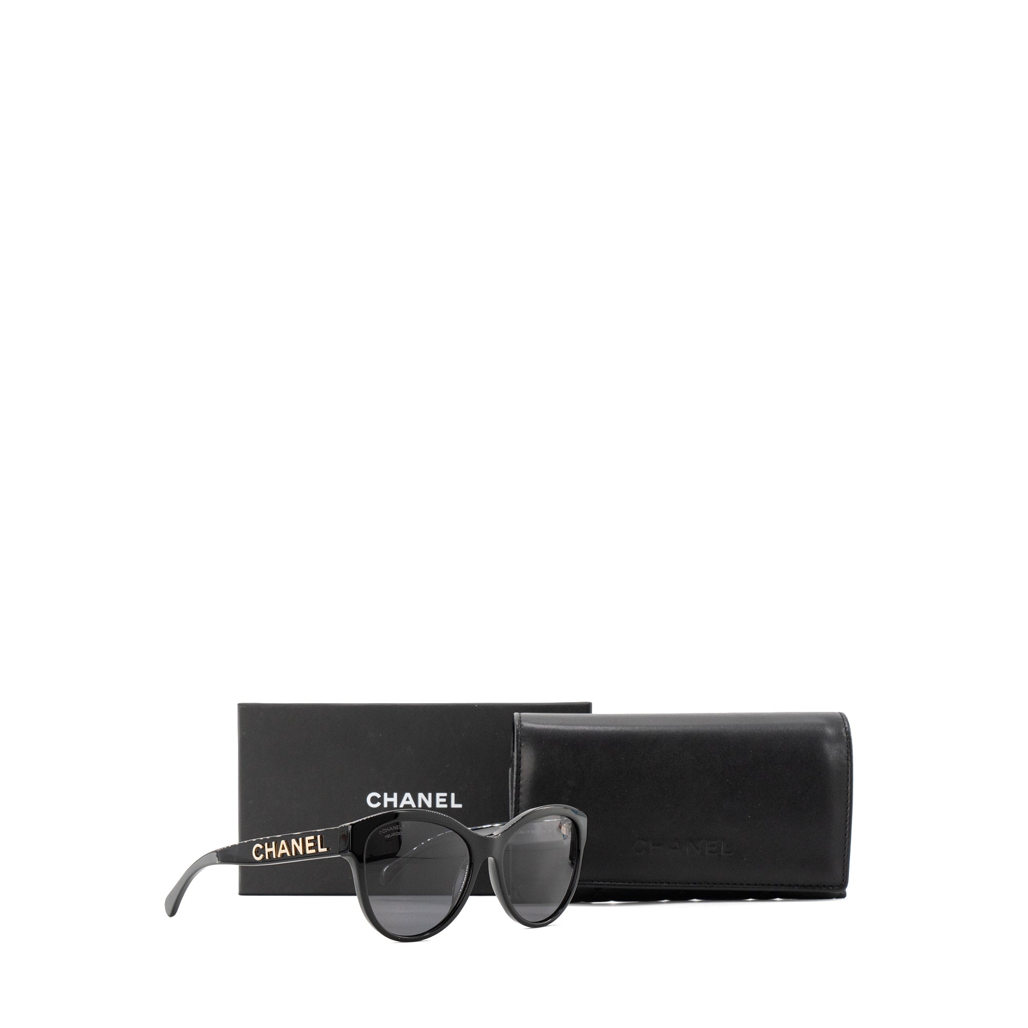 CHANEL - Lunettes de soleil CHANEL en acétate noir