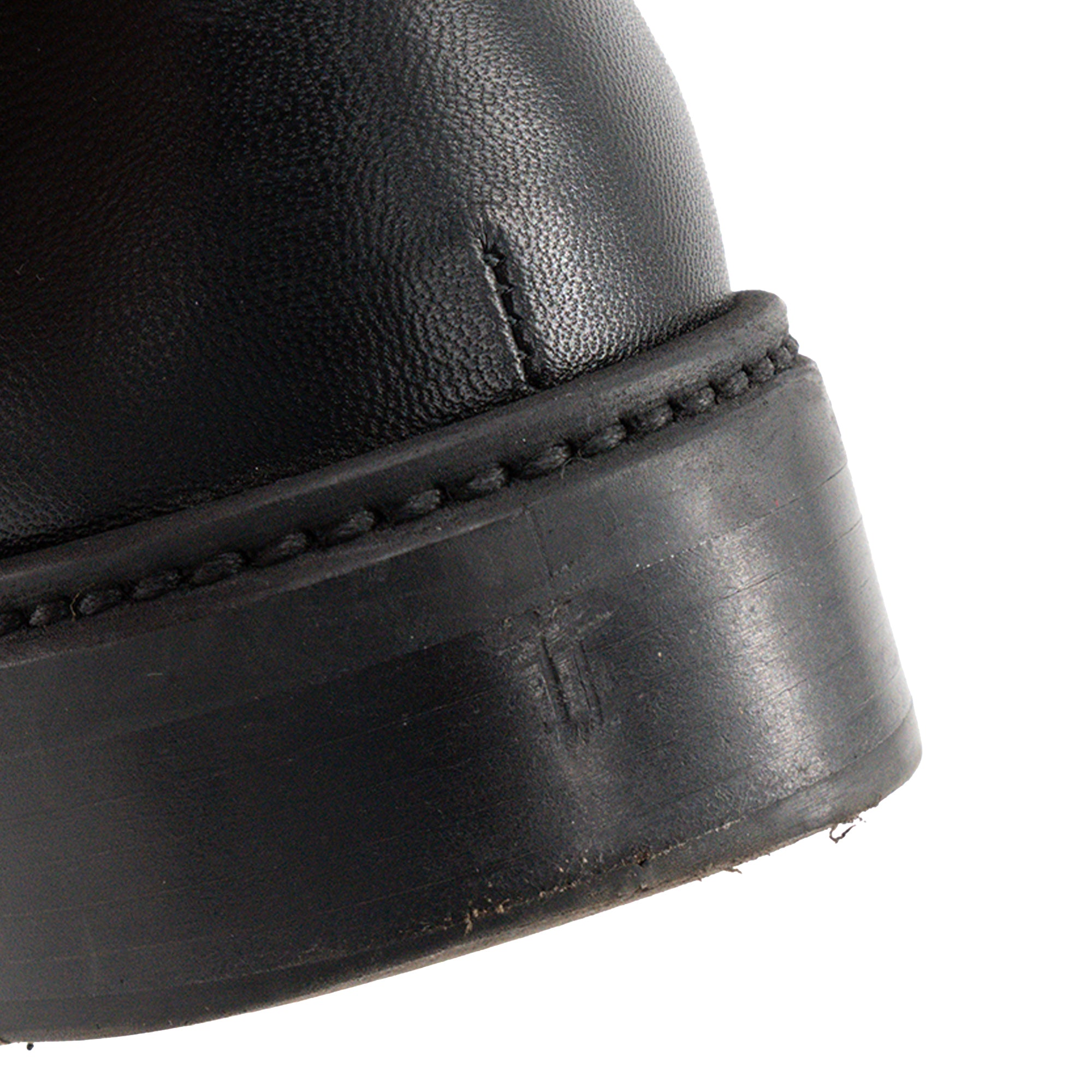 CHANEL - Mocassins Chanel en cuir lisse noir (T36)