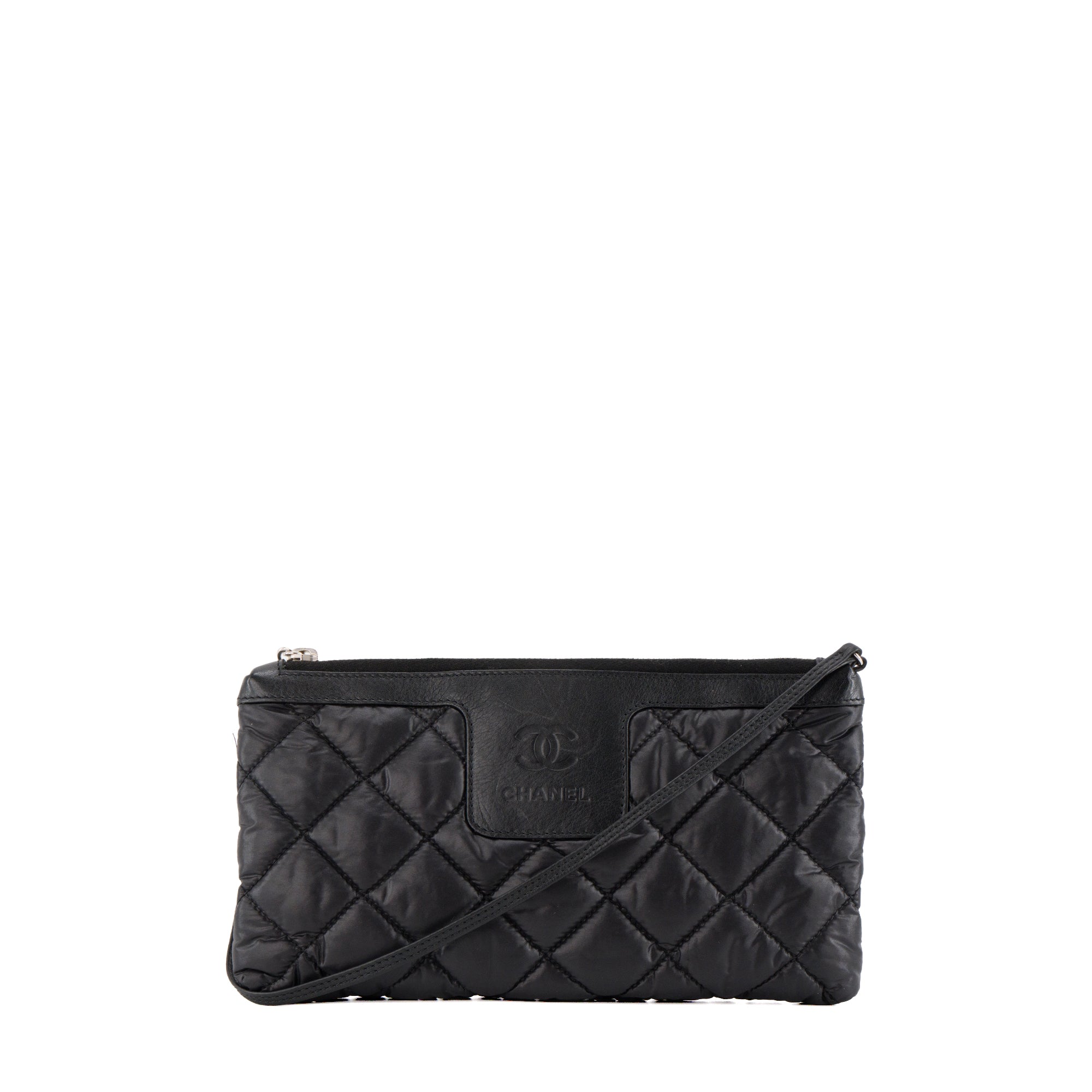CHANEL - Pochette Cocoon Chanel en nylon et cuir noir