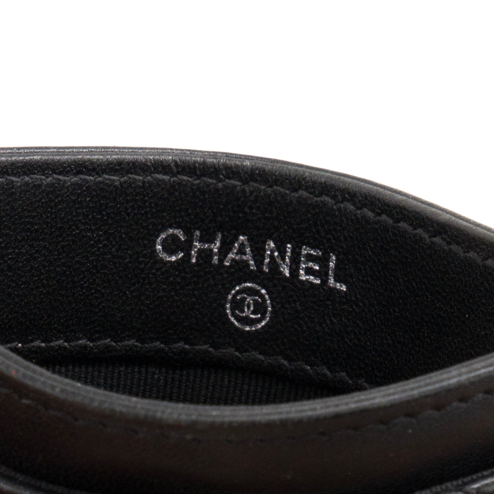 CHANEL - Porte cartes CC Chanel en cuir lisse noir édition limitée