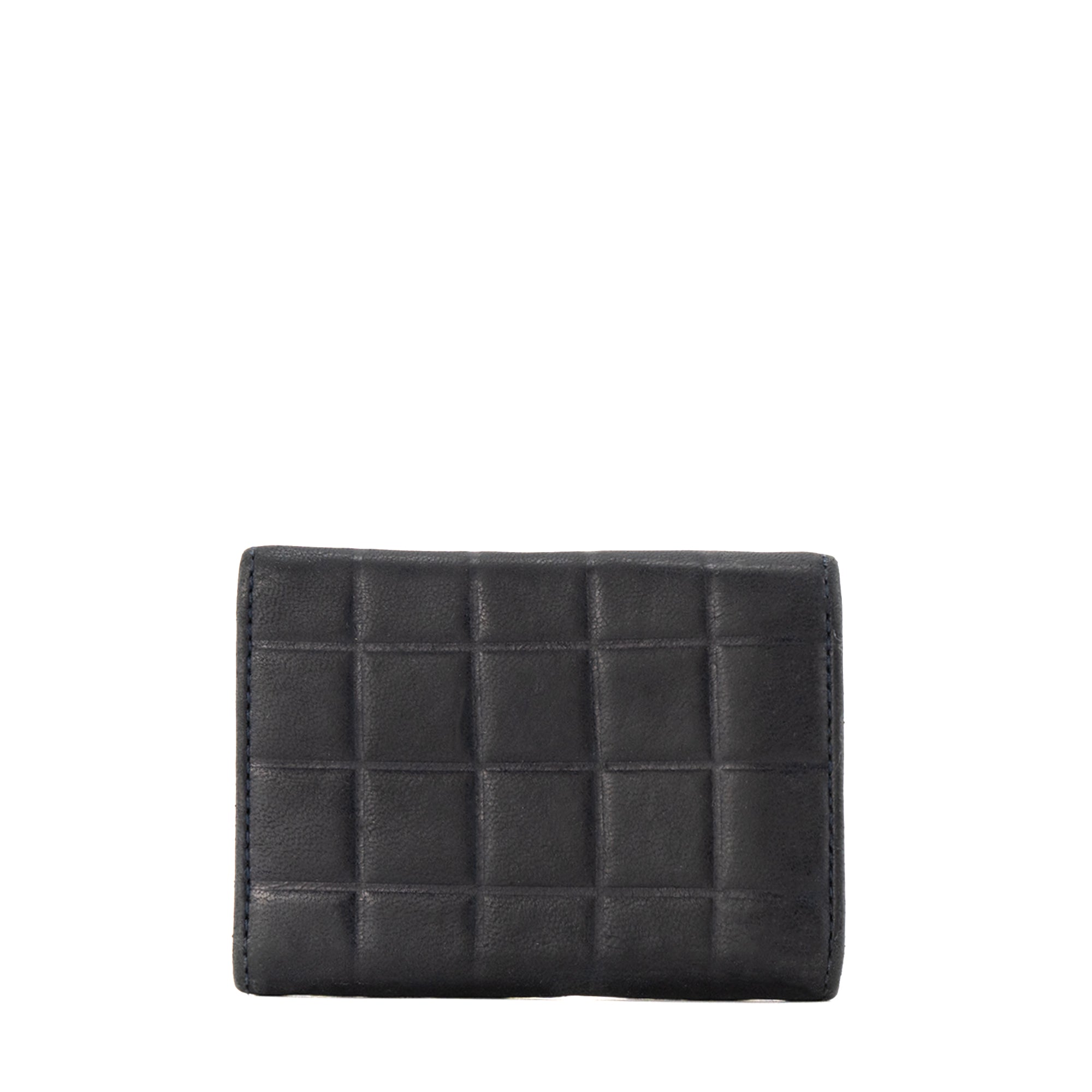 CHANEL - Pochette clés Chocolate Bar Chanel en cuir matelassé bleu marine