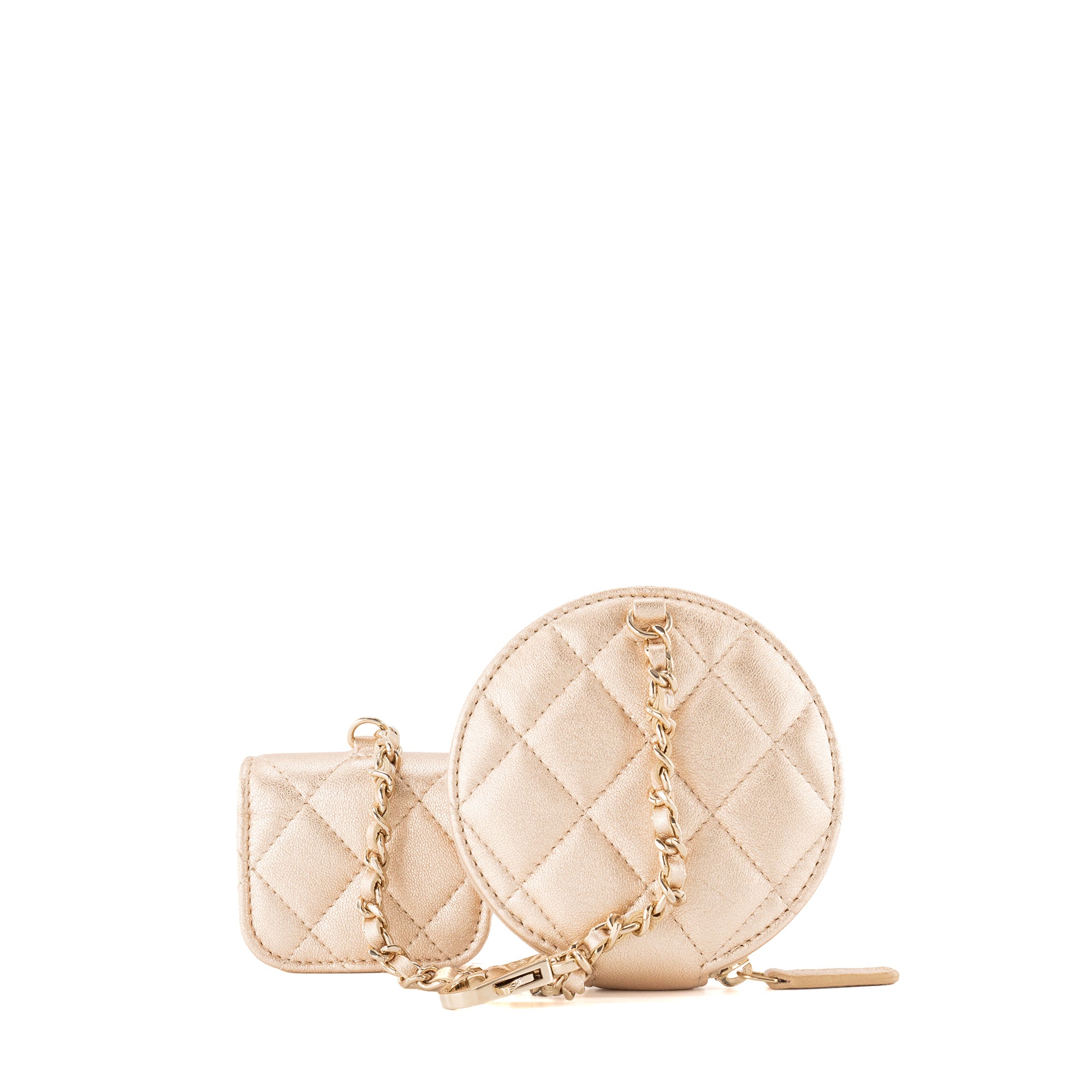 CHANEL - Porte-monnaie et étui Airpods Chanel en cuir métallisé doré