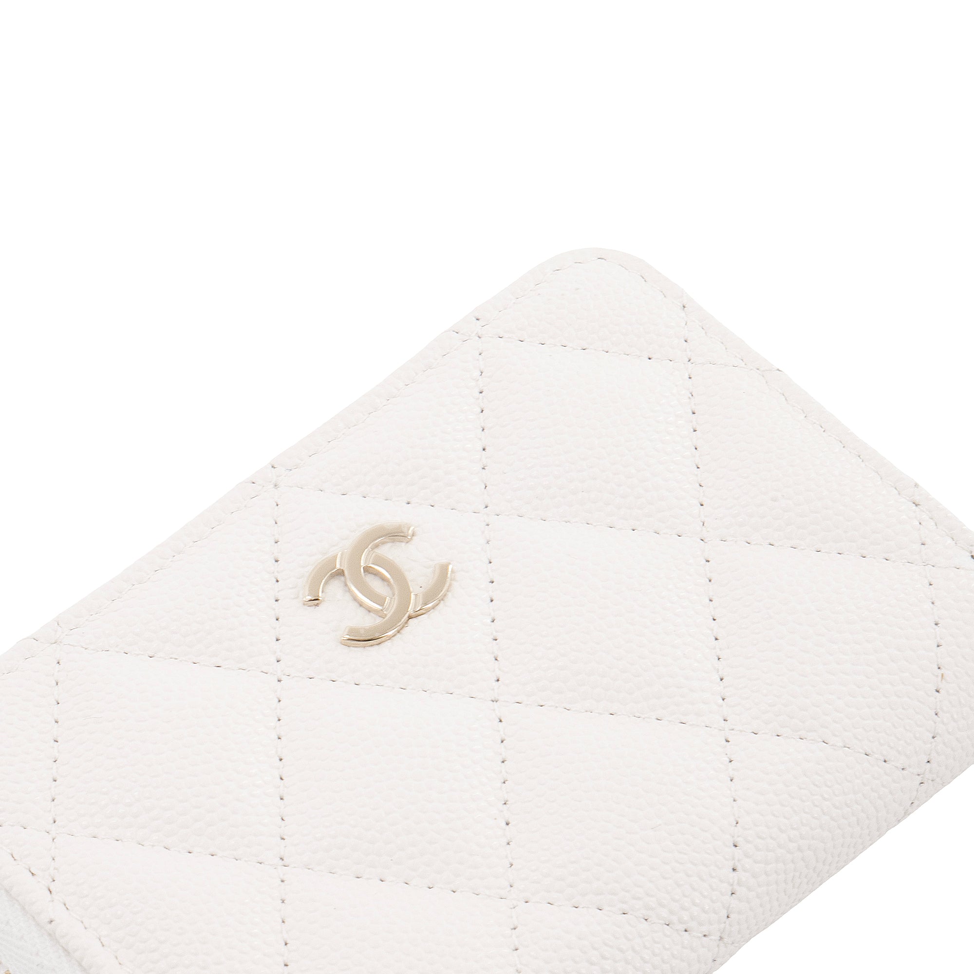 CHANEL - Porte-monnaie Zippé Classique/Timeless Chanel en cuir caviar blanc