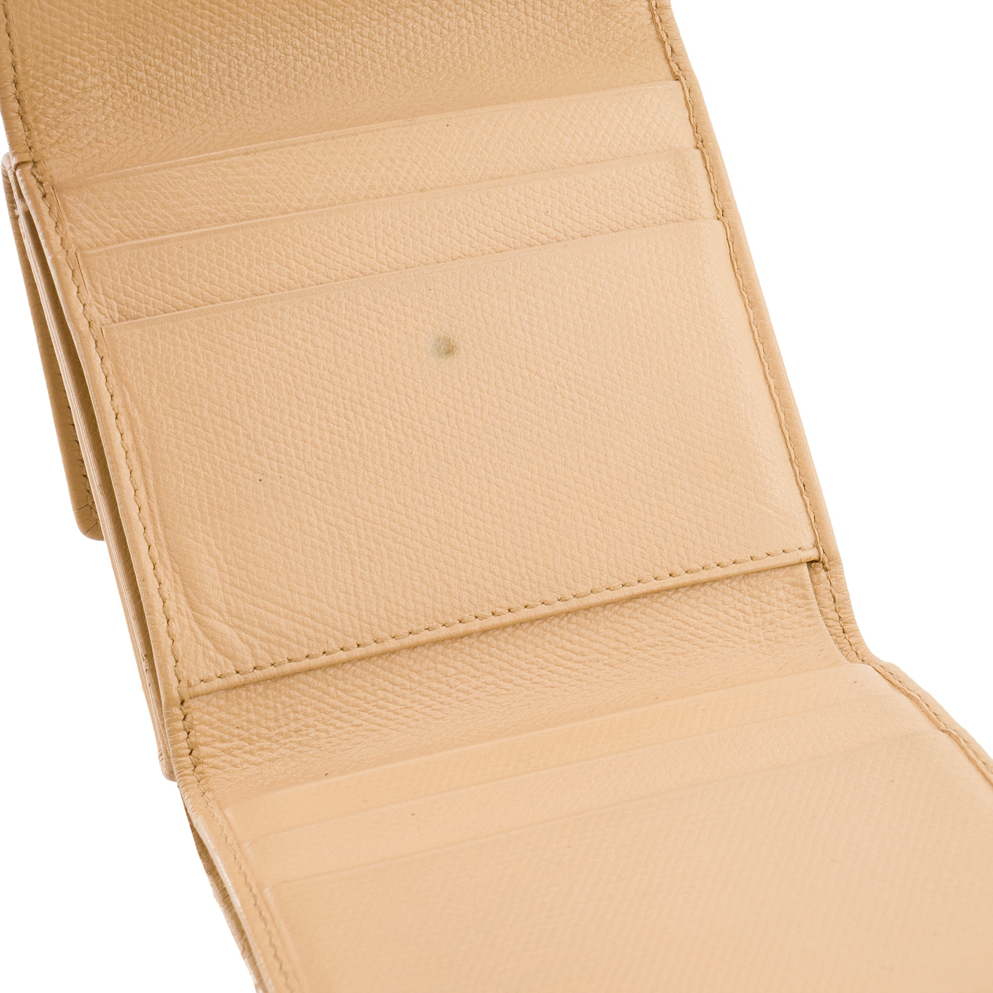 CHANEL - Portefeuille Chanel en cuir grainé beige vintage