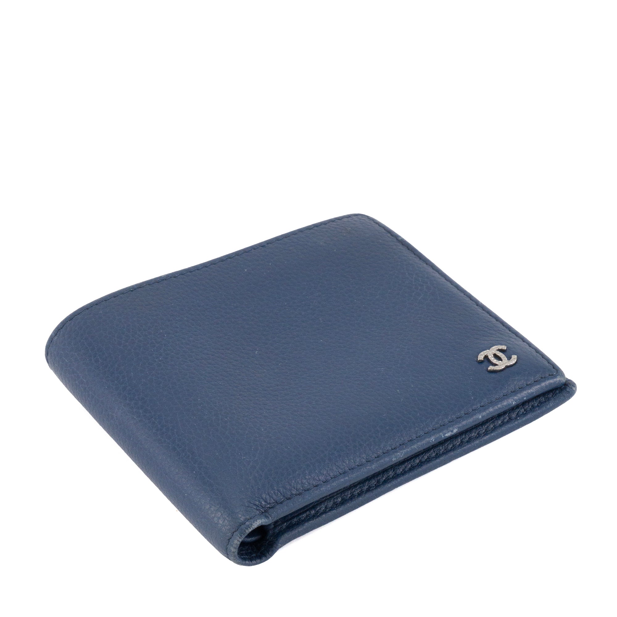 CHANEL - Portefeuille Chanel en cuir grainé bleu marine