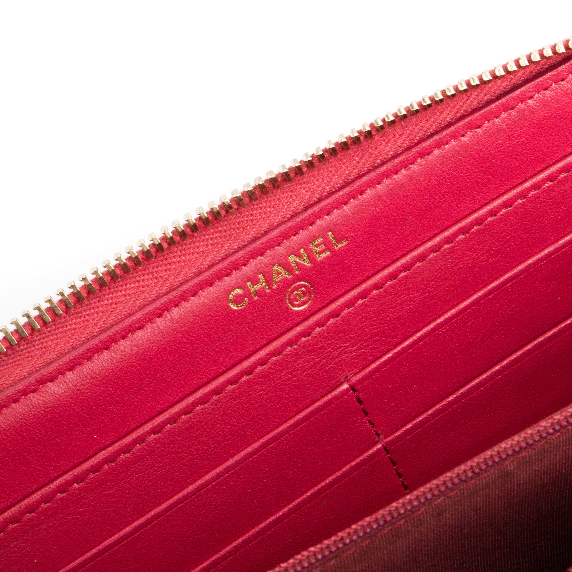 CHANEL - Portefeuille long Classique/Timeless Chanel en cuir caviar rose édition limitée