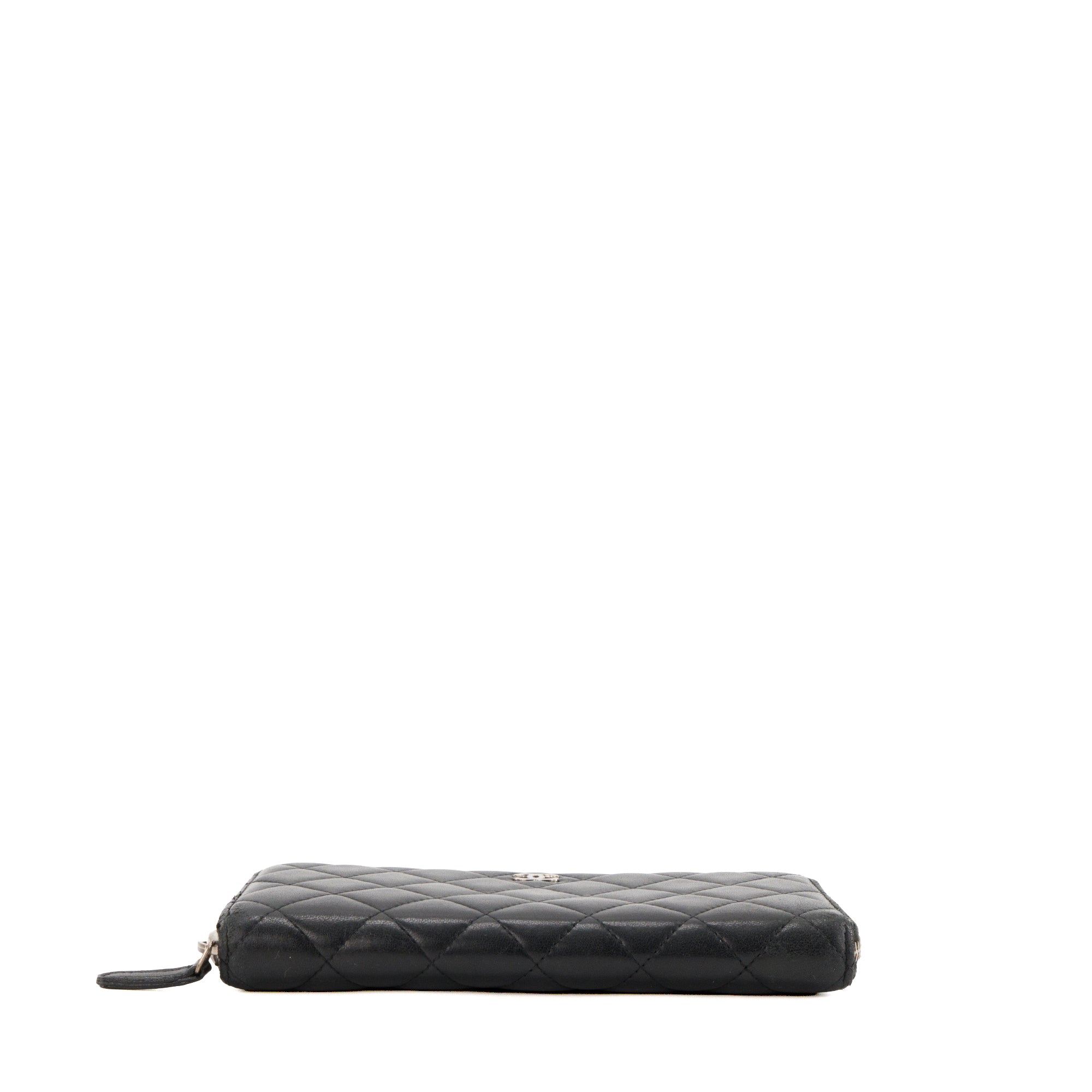 CHANEL - Portefeuille long Classique/Timeless Chanel en cuir lisse noir