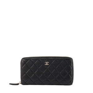 CHANEL - Portefeuille long Classique/Timeless Chanel en cuir lisse noir