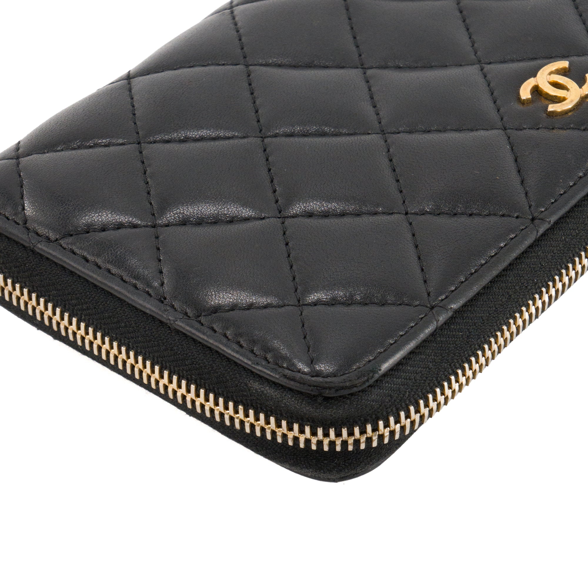 CHANEL - Portefeuille long Classique/Timeless Chanel en cuir lisse noir