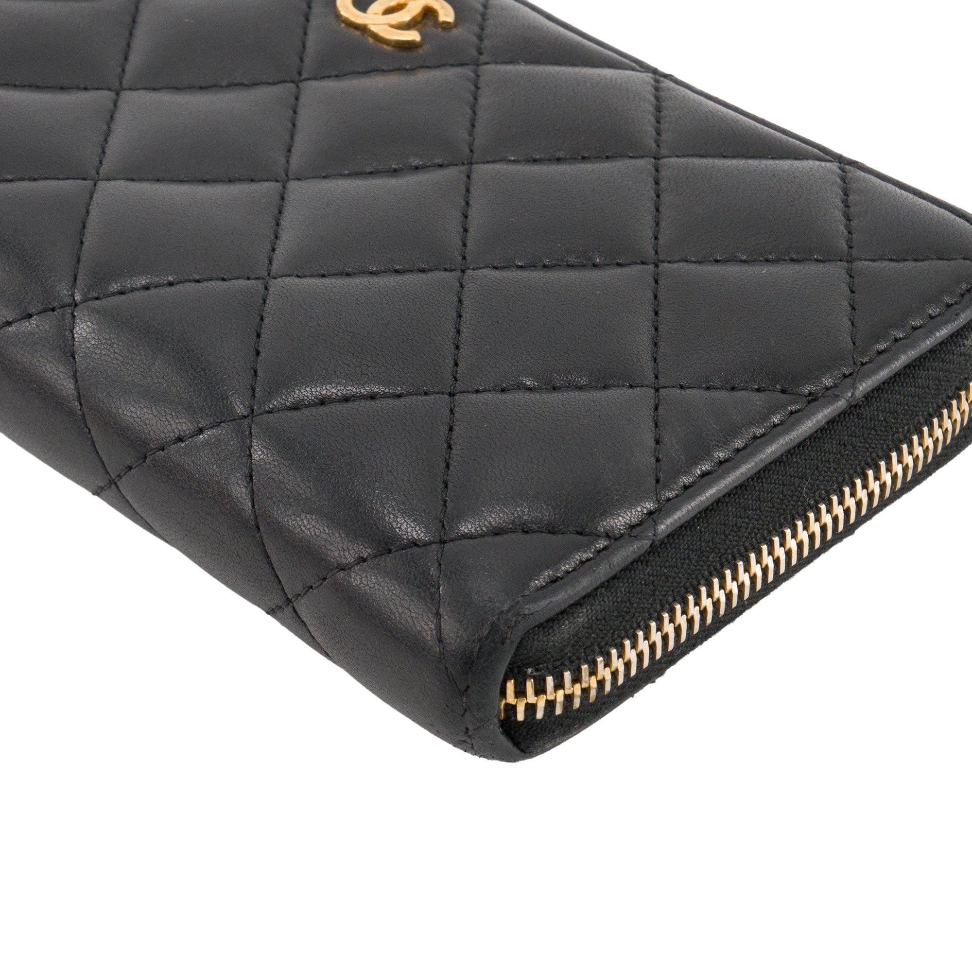 CHANEL - Portefeuille long Classique/Timeless Chanel en cuir lisse noir
