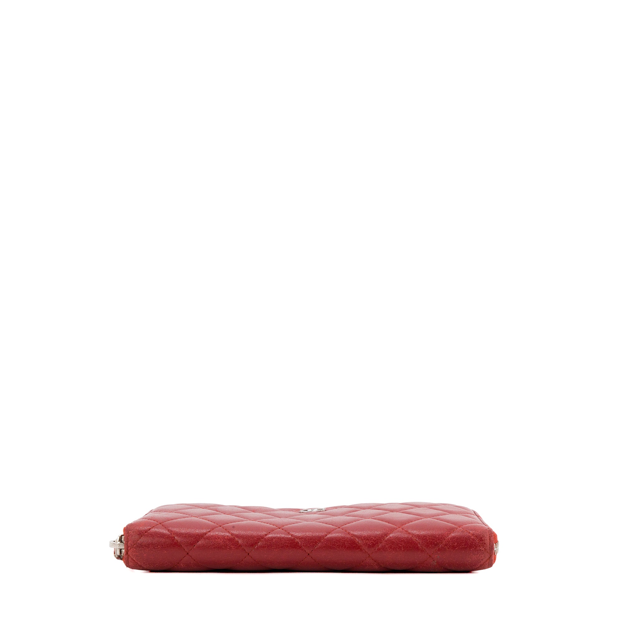 CHANEL - Portefeuille long Classique/Timeless Chanel en cuir lisse rouge