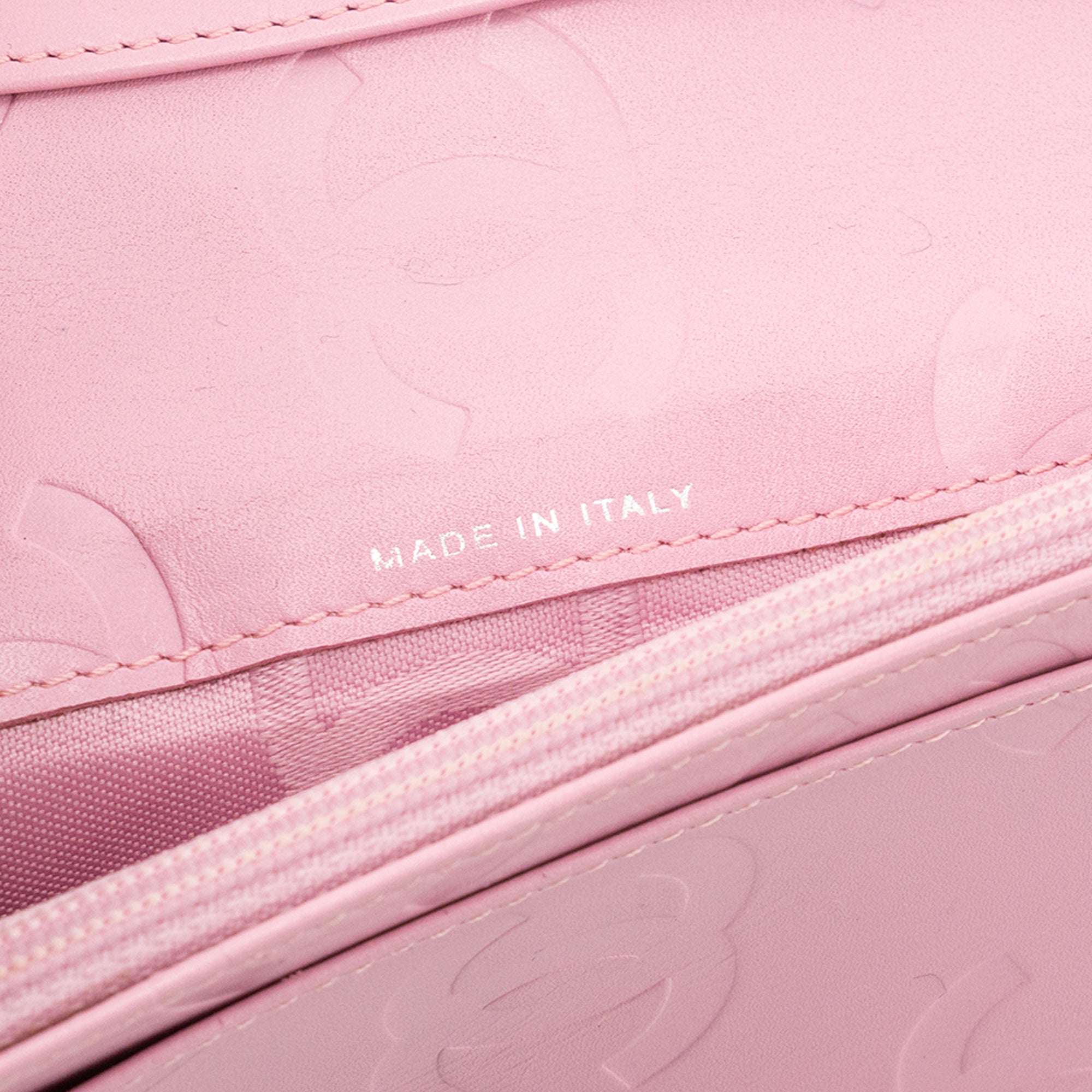 CHANEL - Portefeuille Cambon Chanel en cuir lisse rose et noir