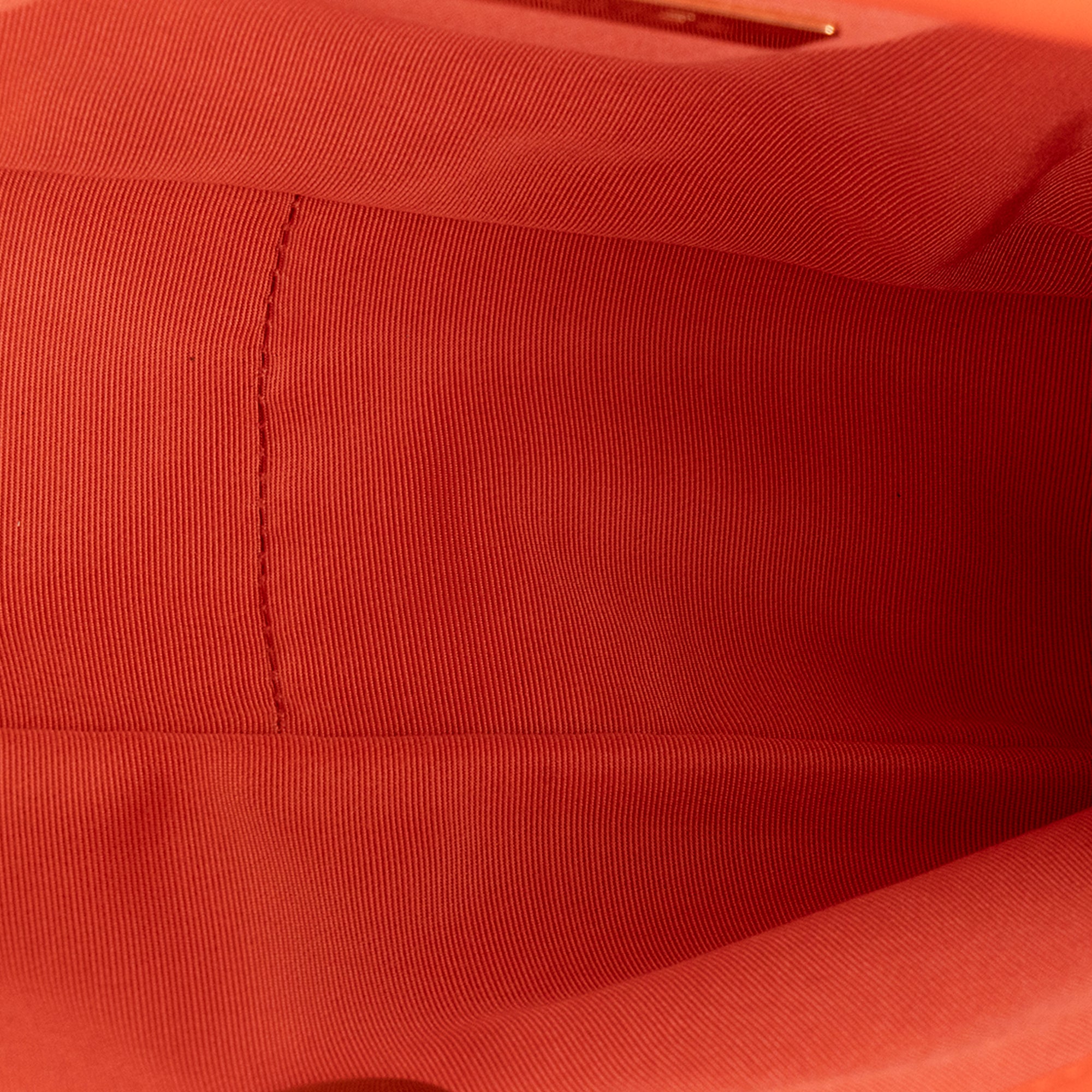 CHANEL - Sac à bandoulière 19 Chanel en cuir orange
