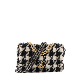 CHANEL - Sac à bandoulière 19 Chanel en tweed noire et blanche