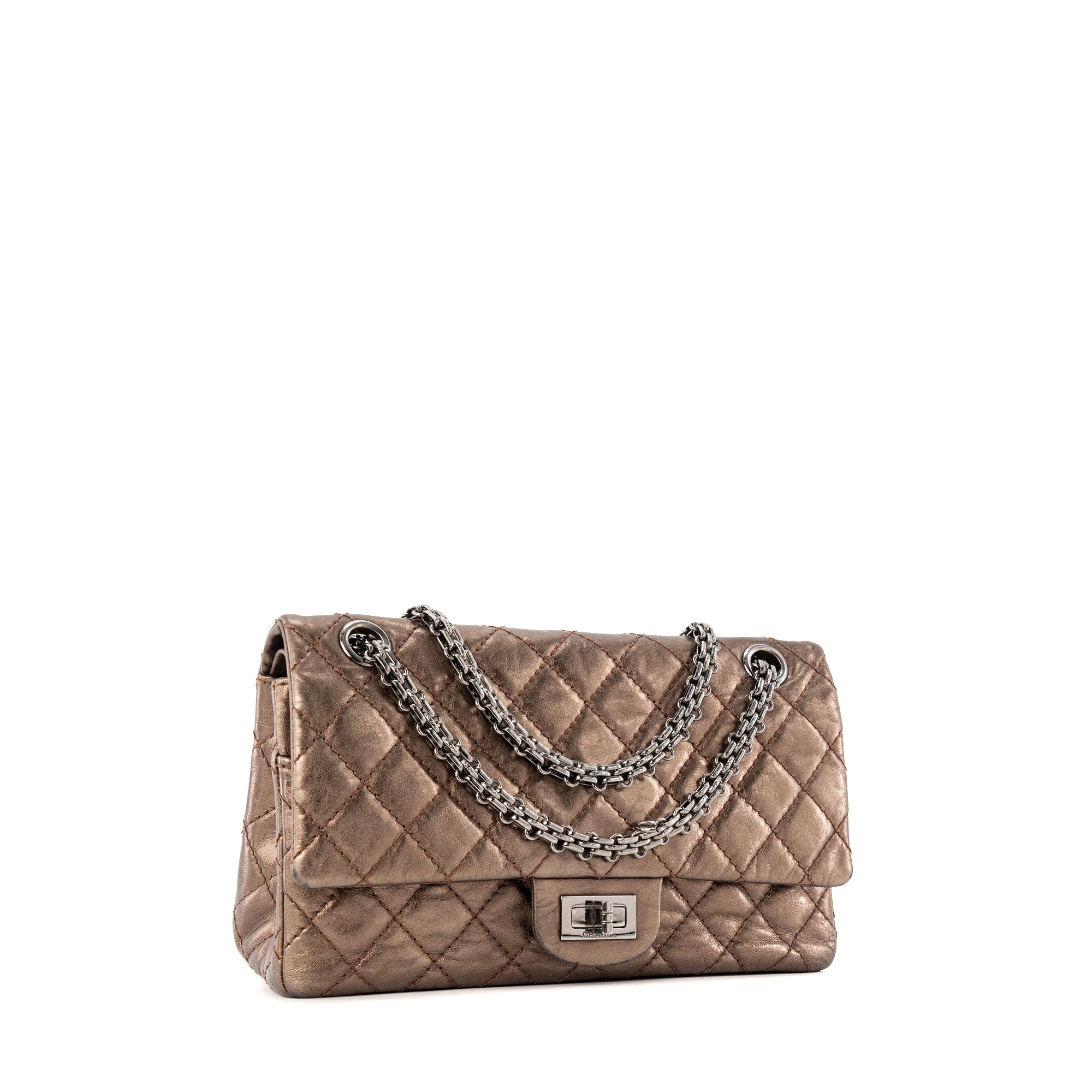 CHANEL - Sac à bandoulière 2.55 Cargo Chanel small en cuir froissé bronze