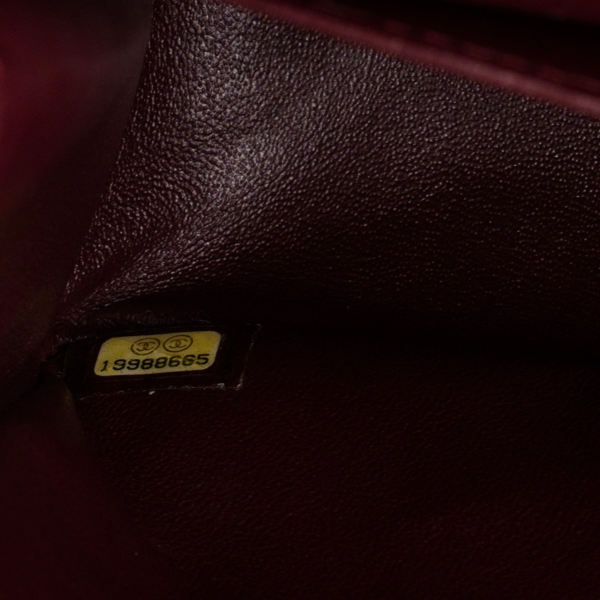 CHANEL - Sac à bandoulière 2.55 Chanel en cuir froissé noir