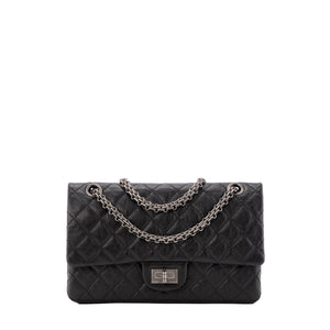 CHANEL - Sac à bandoulière 2.55 Chanel en cuir froissé noir