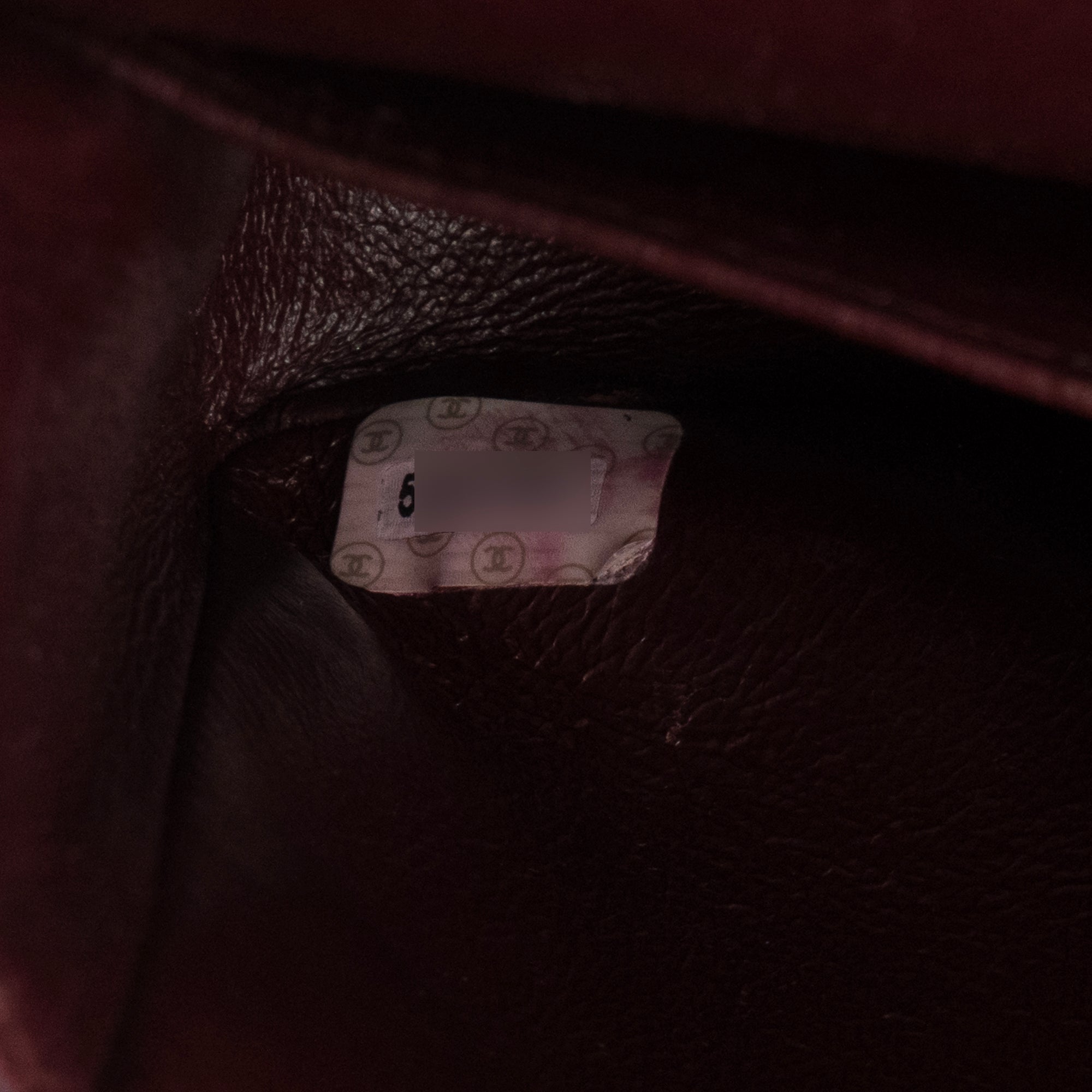 CHANEL - Sac à bandoulière 2.55 Chanel en cuir lisse noir