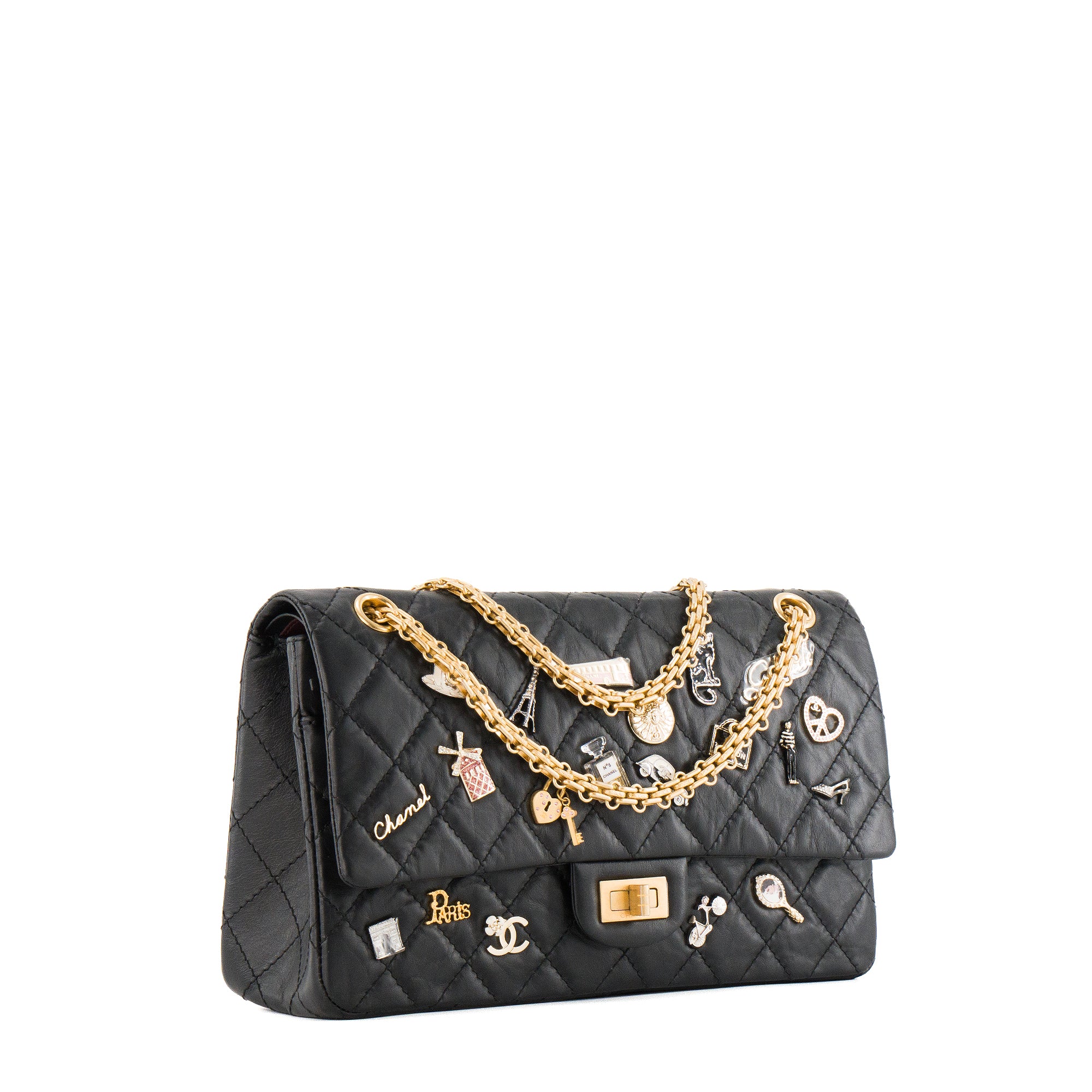 CHANEL - Sac à bandoulière 2.55 Charms Paris Chanel en cuir froissé noir édition limitée