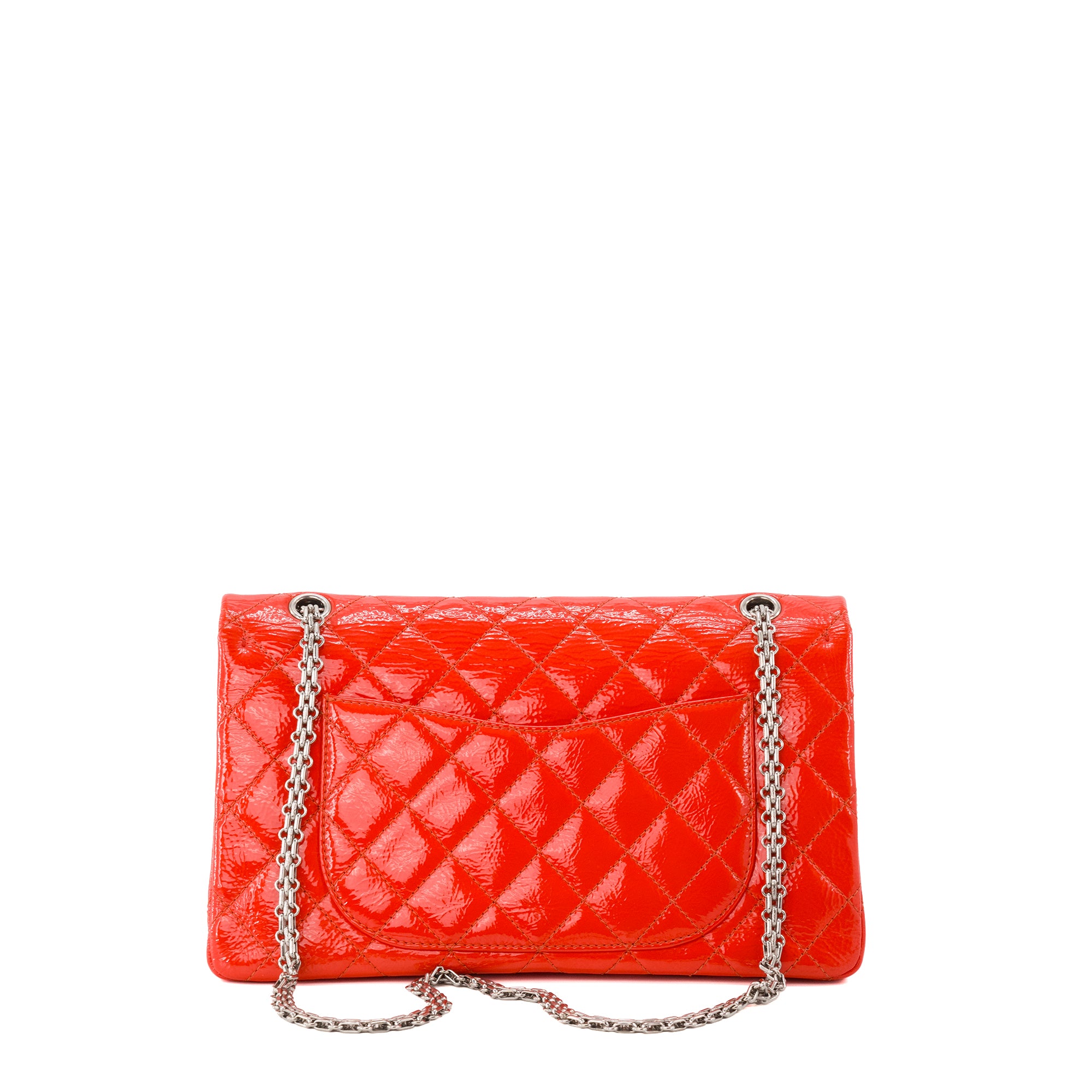 CHANEL - Sac à bandoulière 2.55 Maxi Jumbo Chanel en cuir verni orange