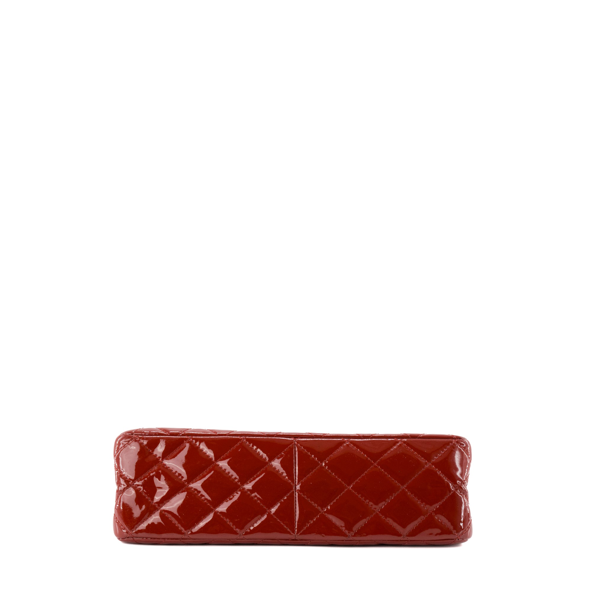 CHANEL - Sac à bandoulière 2.55 Jumbo Chanel en cuir verni rouge