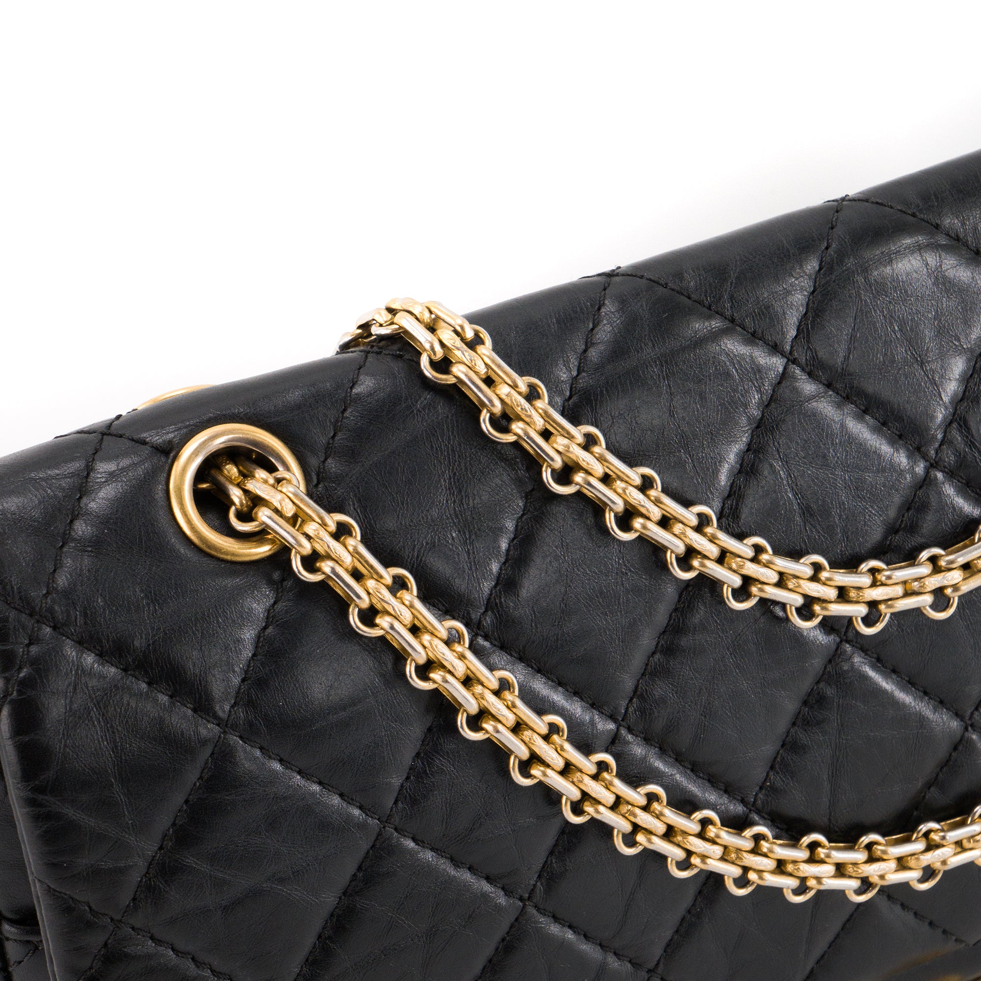 CHANEL - Sac à bandoulière 2.55 Large Chanel en cuir froissé noir