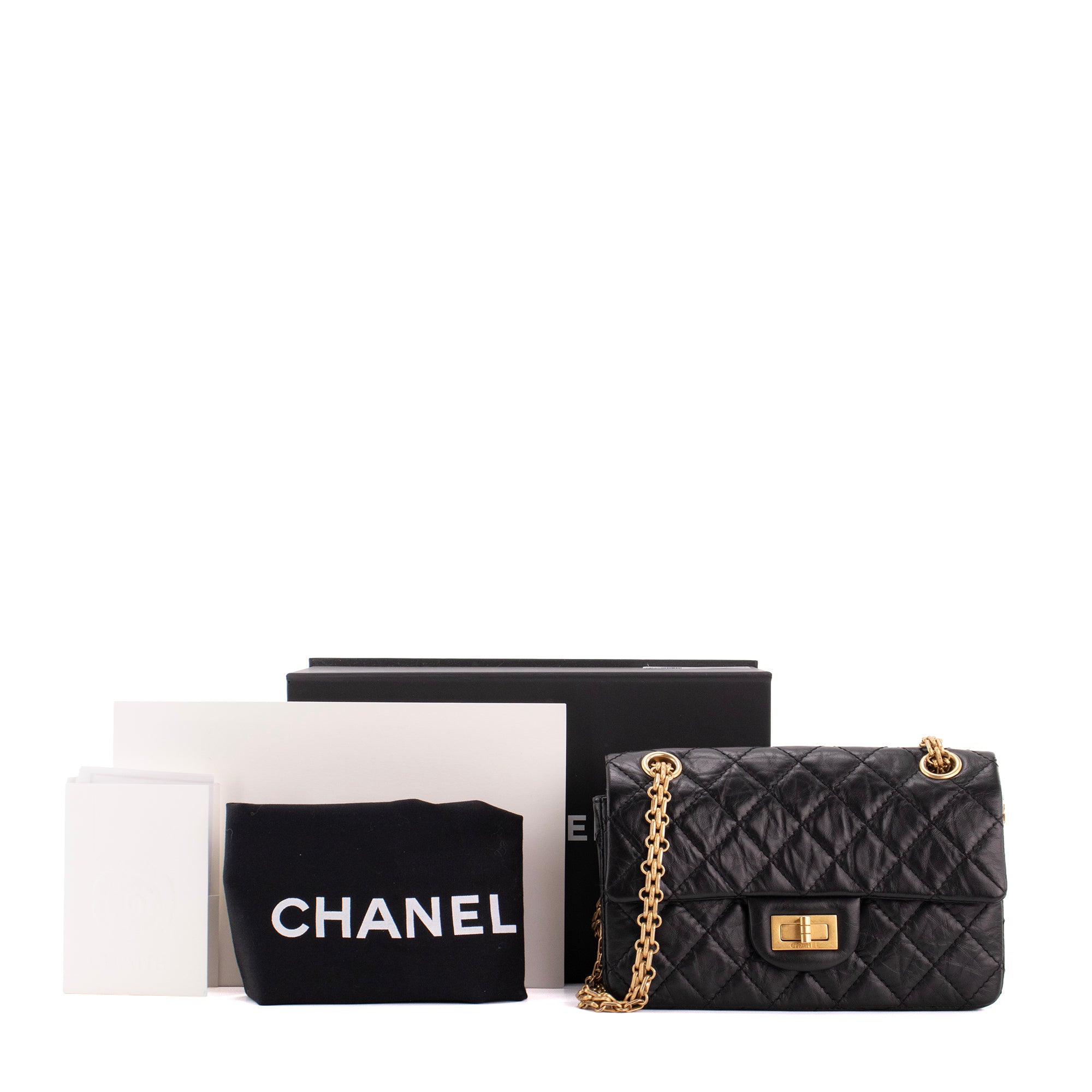 CHANEL - Sac à bandoulière 2.55 mini rectangle Chanel en cuir froissé noir